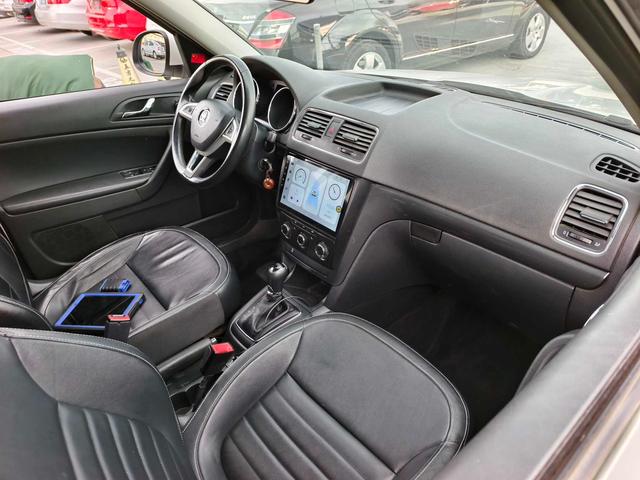 Skoda Yeti 2017 immagine di auto #16