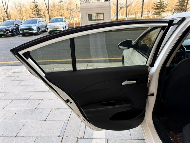 Chevrolet Cavalier 2018 immagine di auto #16
