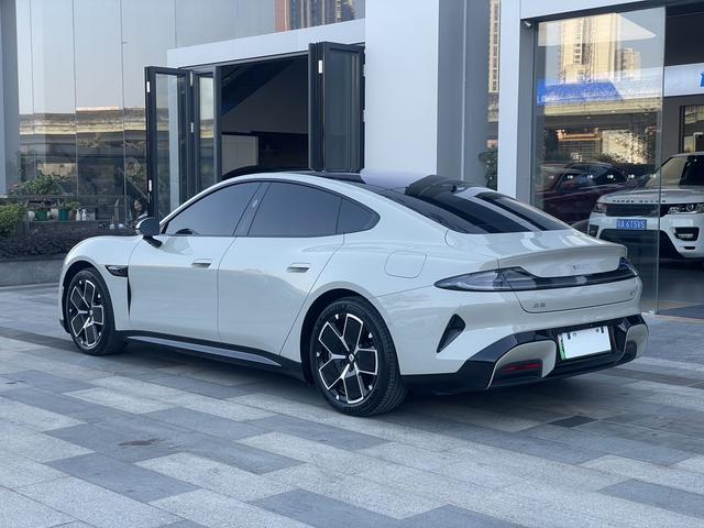 MI 2025 car image #16