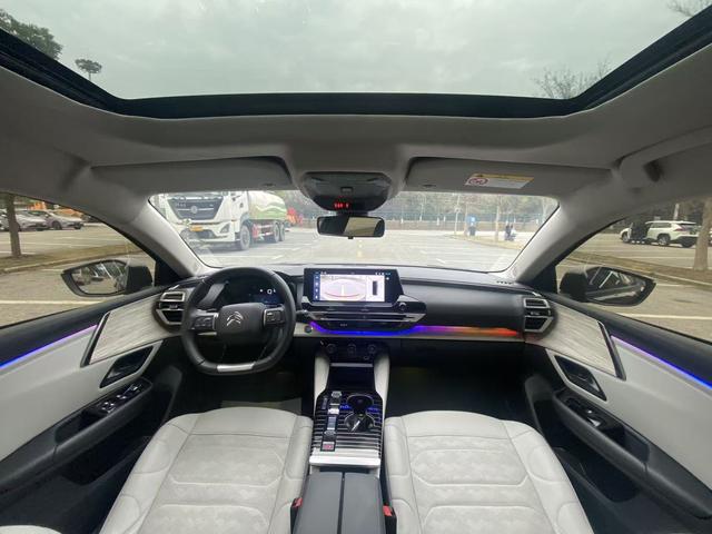 Citroen C5 X 2025 #16 Citroen C5 X 2025 car image #16