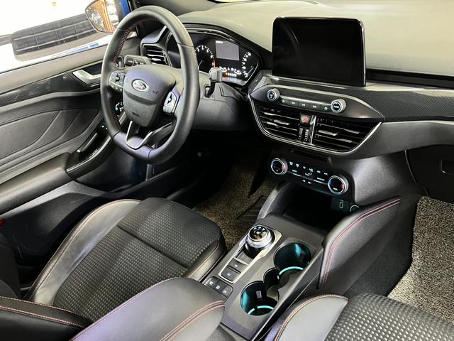 Ford Focus 2020 image de voiture #16