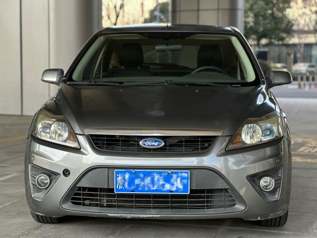 Ford Focus 2009 image de voiture #16