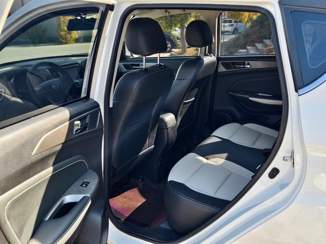 Changan CS35 2017 car image #16