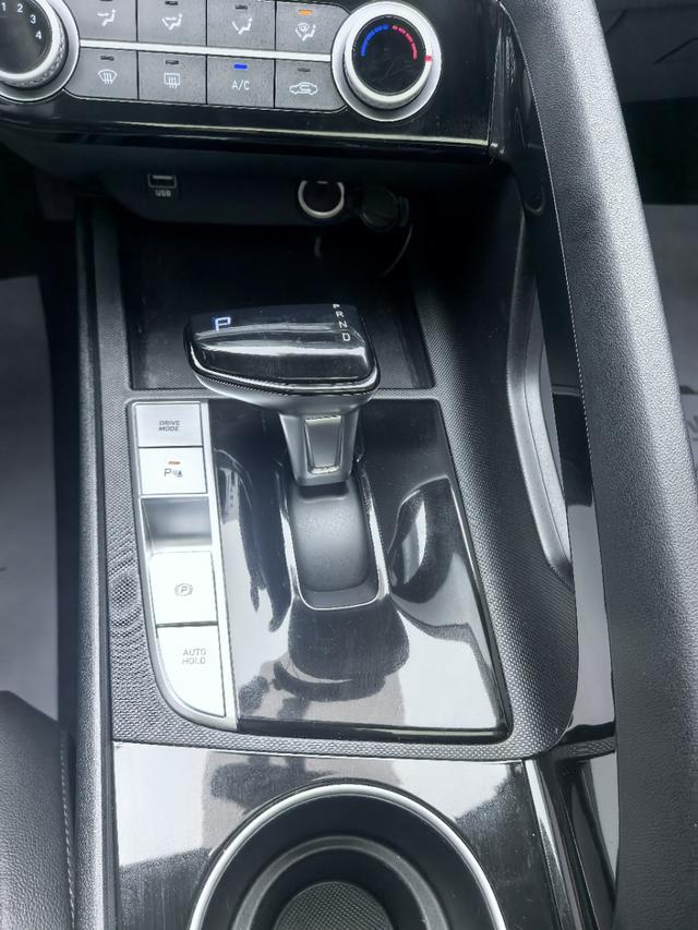 Hyundai Elantra 2021 car image #16