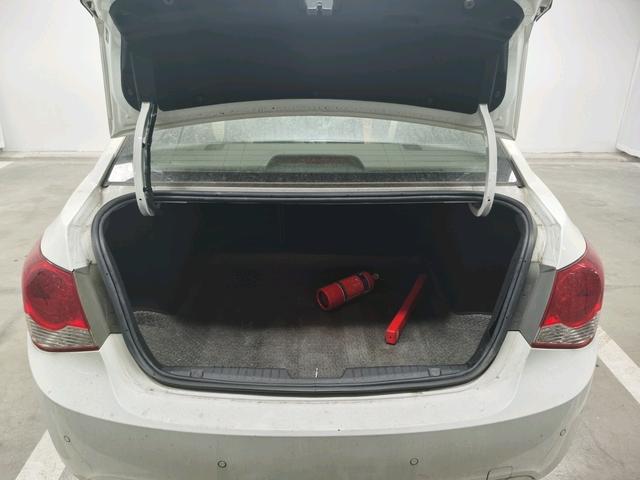 Chevrolet Cruze 2013 immagine di auto #16