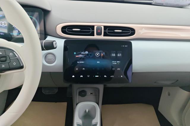 零跑汽车 零跑T03 2026 汽车图片 #16