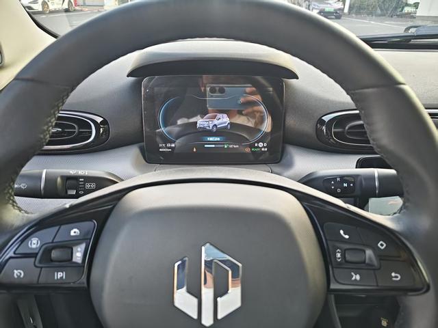 零跑汽车 零跑T03 2021 汽车图片 #16