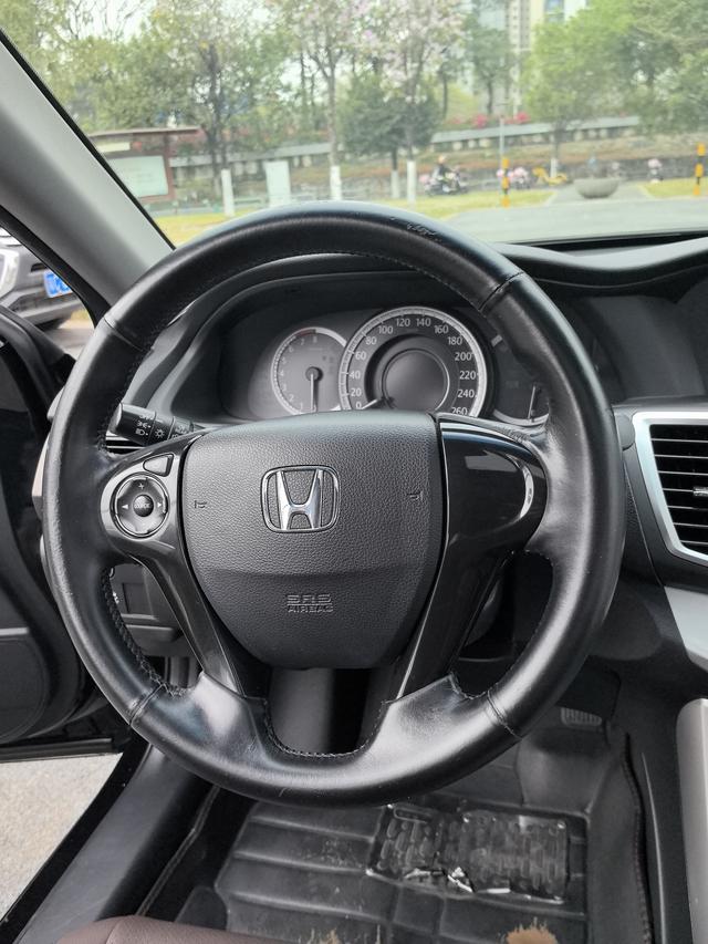 Honda Accord 2015 image de voiture #16