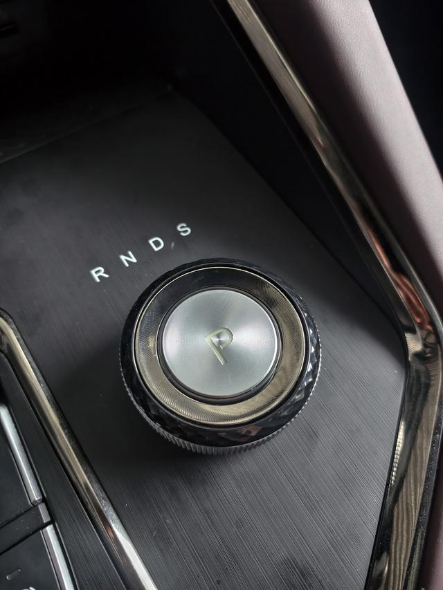 JAC X8 PLUS 2024 car image #16