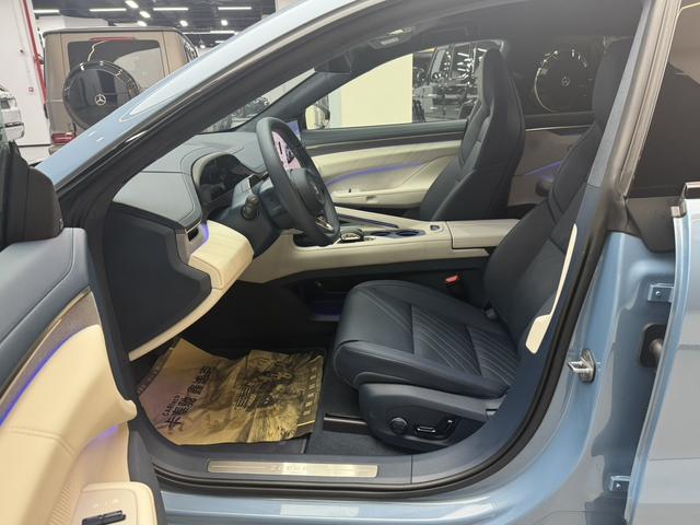 极氪 极氪001 2025 汽车图片 #16