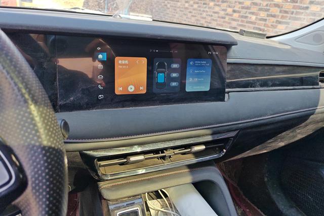 Roewe i5 2023 изображение автомобиля #16