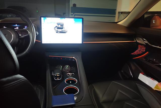 Zeekr 001 2024 immagine di auto #16