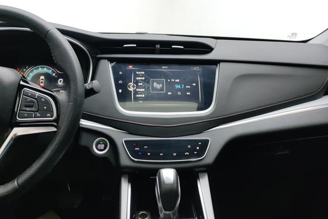 SWM G01 2019 immagine di auto #16