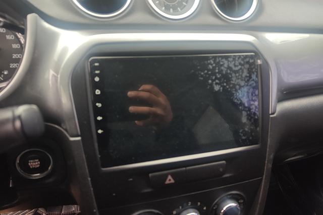 Suzuki Vitara 2016 صورة سيارة #16