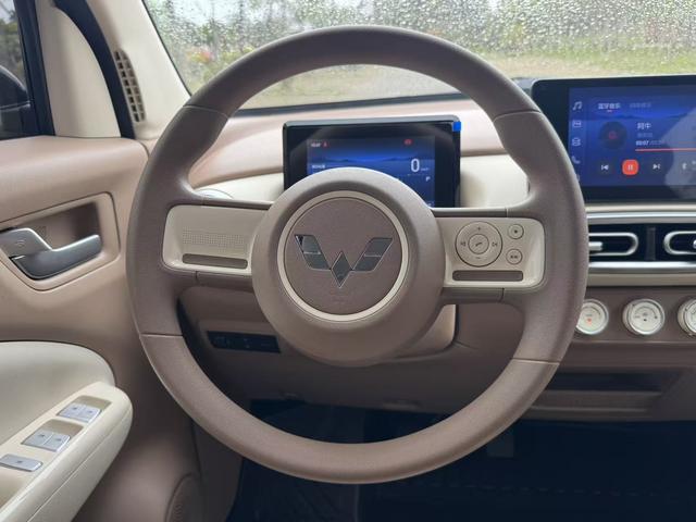 Wuling 2025 car image #16