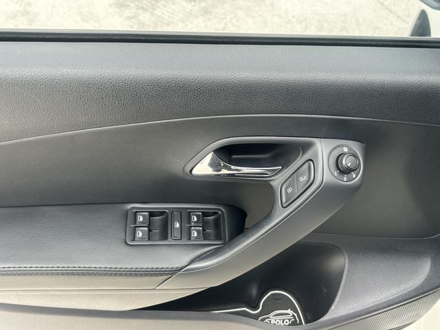 Volkswagen Polo 2018 car image #16