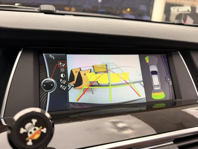 BMW 5 Series GT 2012 car image #16