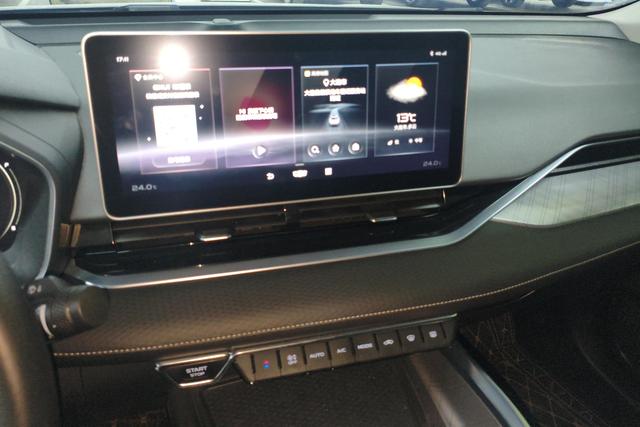 GEELY Preface 2021 image de voiture #16