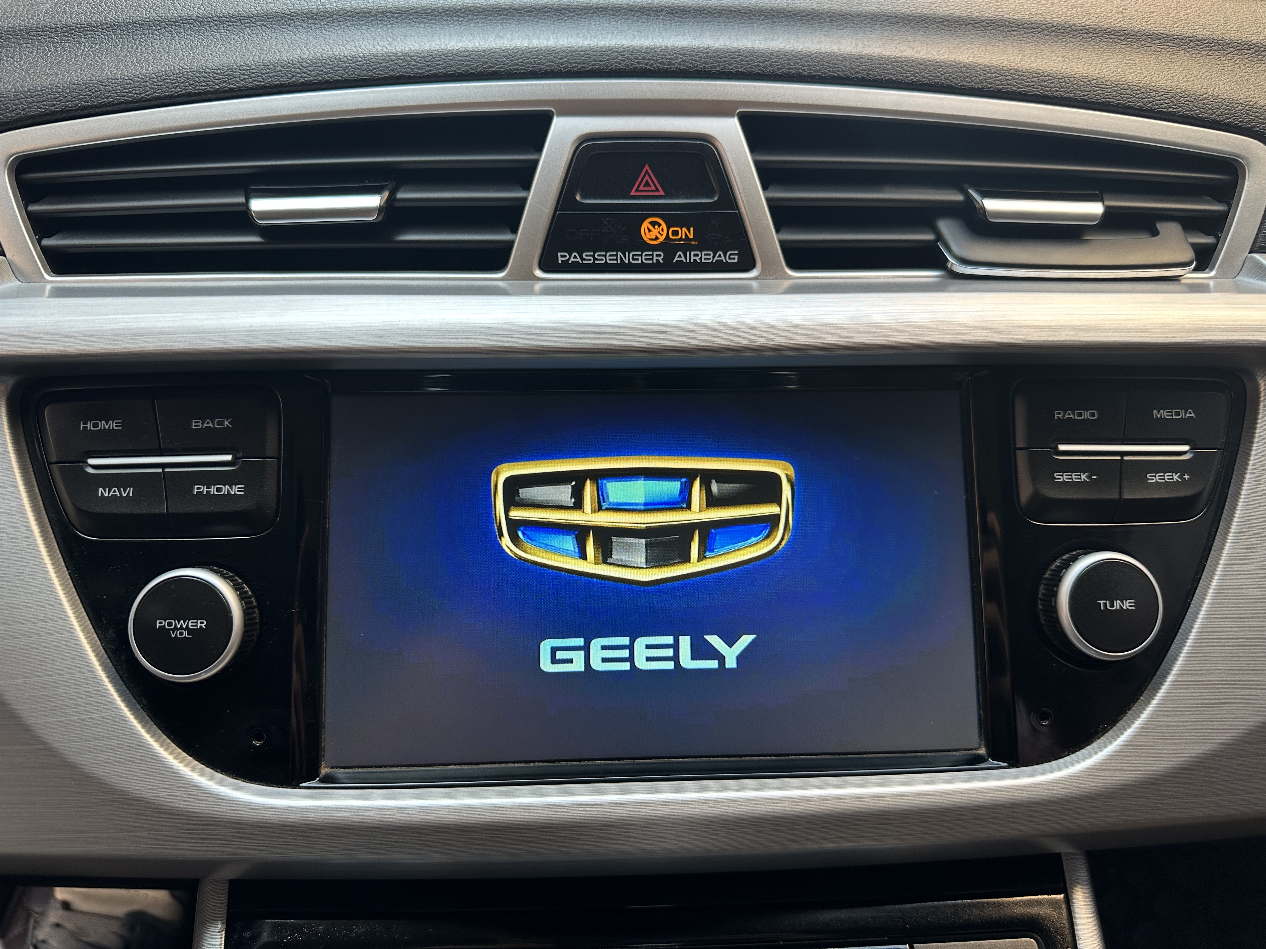 GEELY Boyue 2016 immagine di auto #16