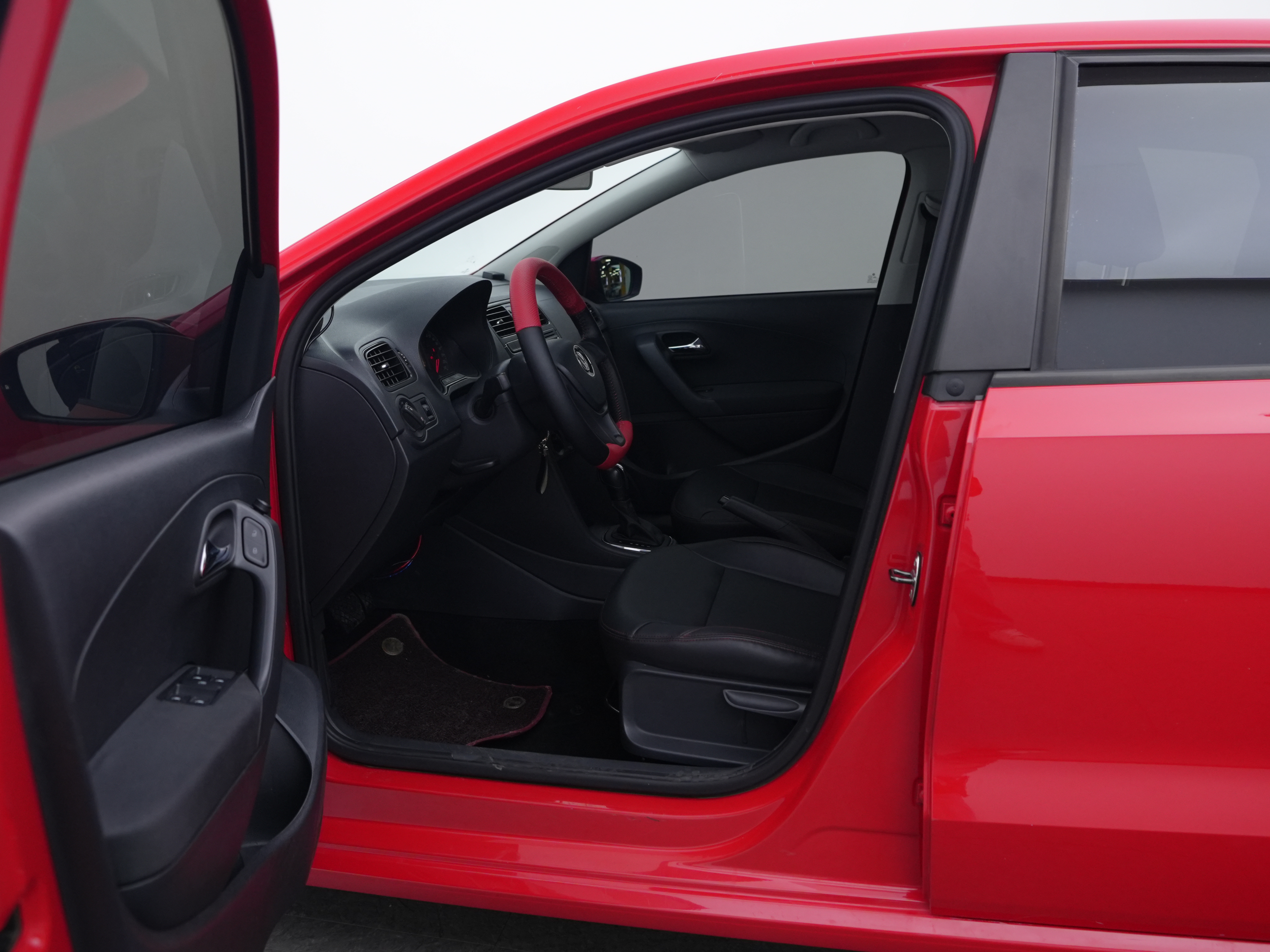 Polo 2017 car image #16