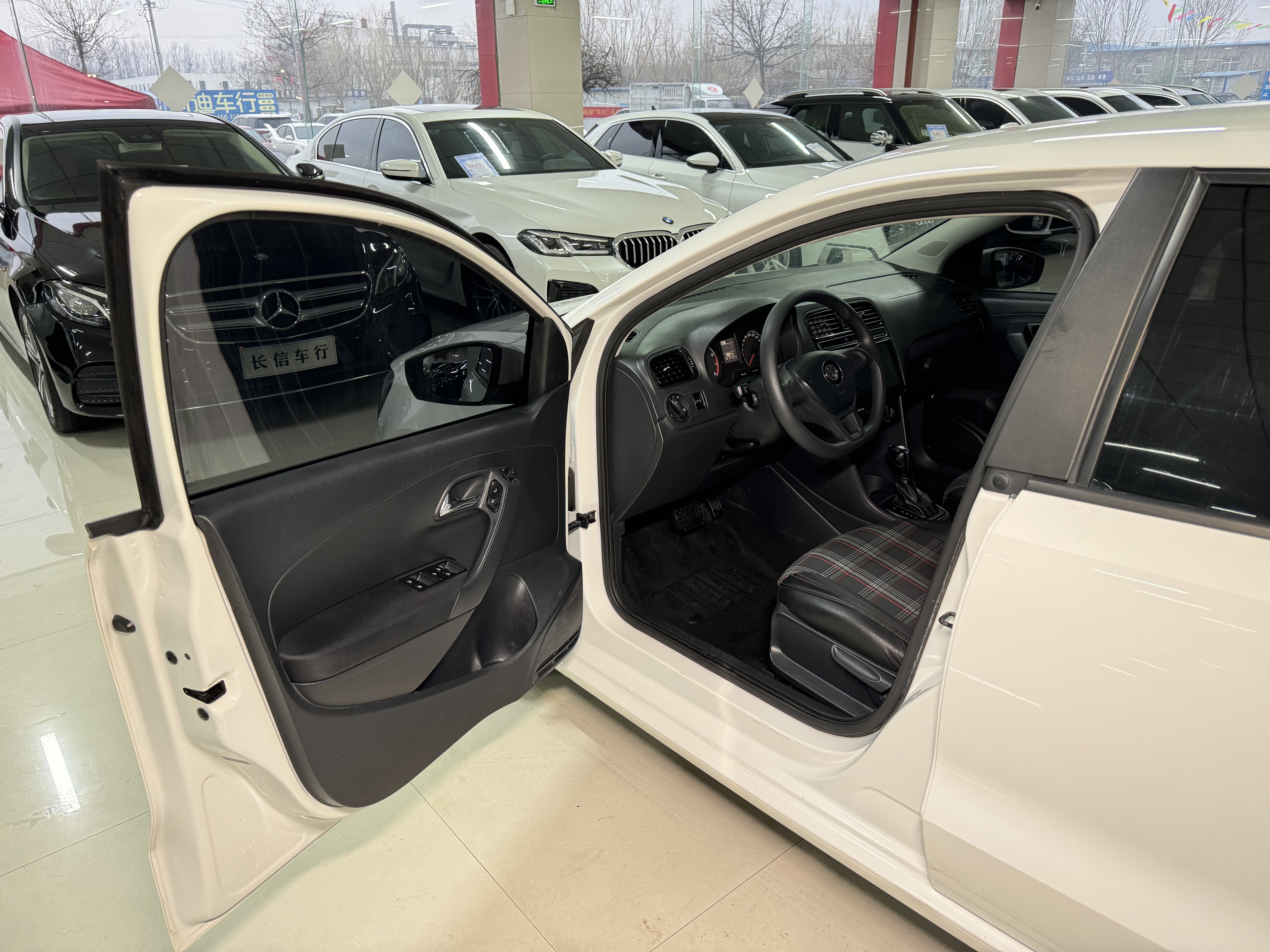 Polo 2017 #16 Polo 2017 car image #16
