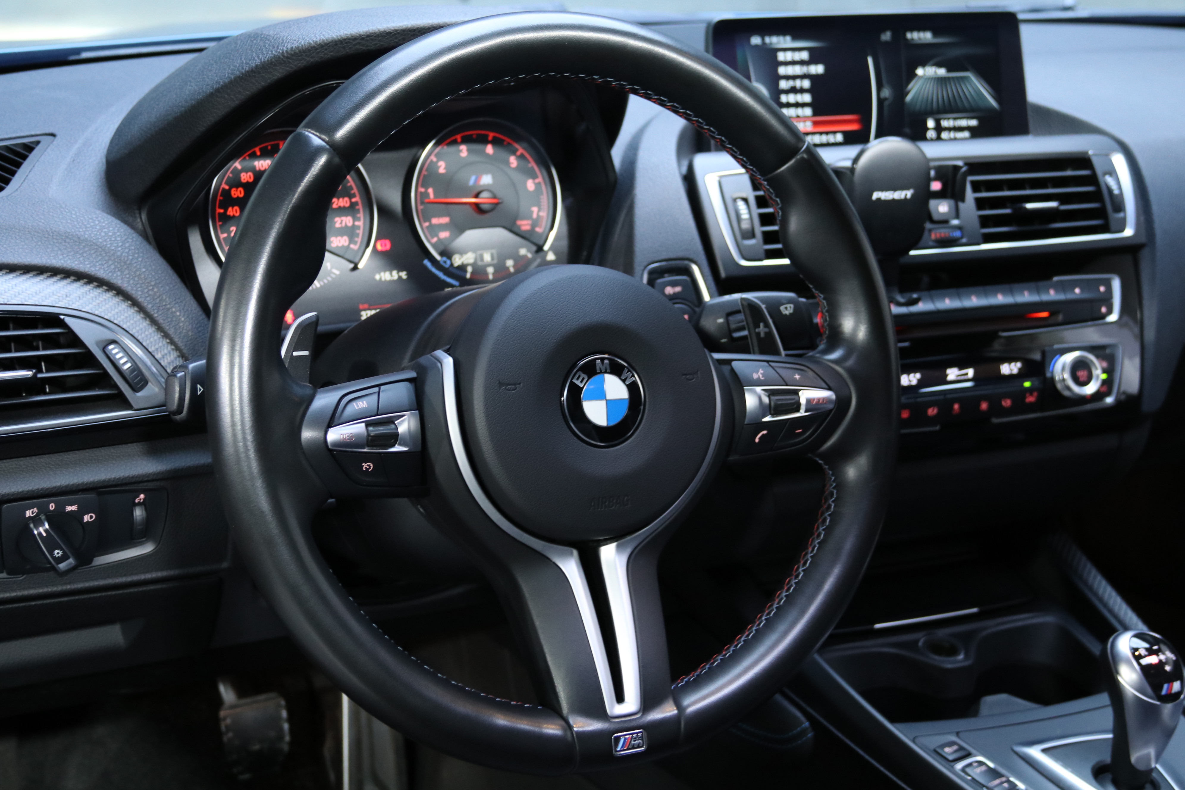 BMW M2 2016 car image #16