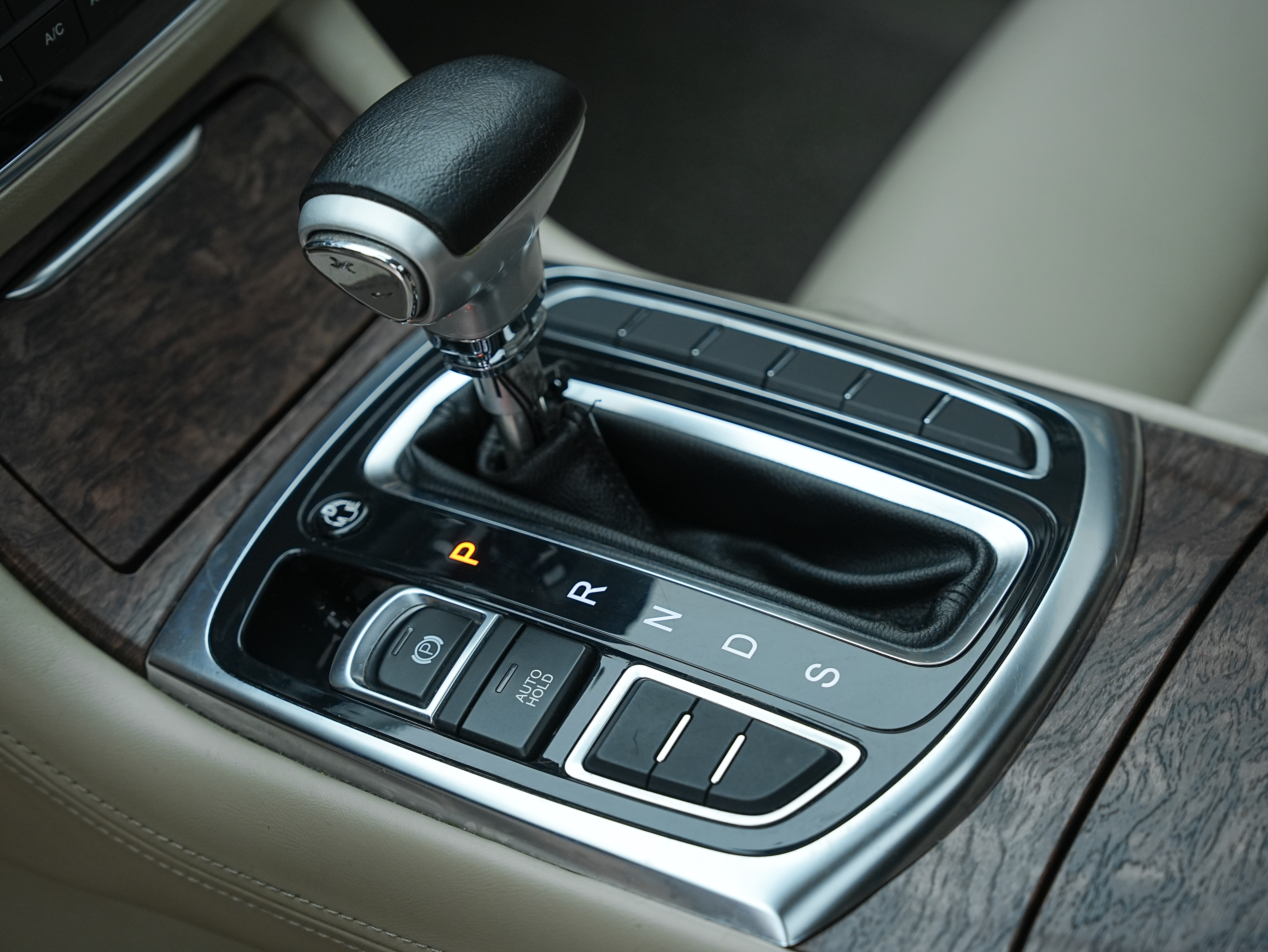 GAC Trumpchi GA8 2017 car image #16