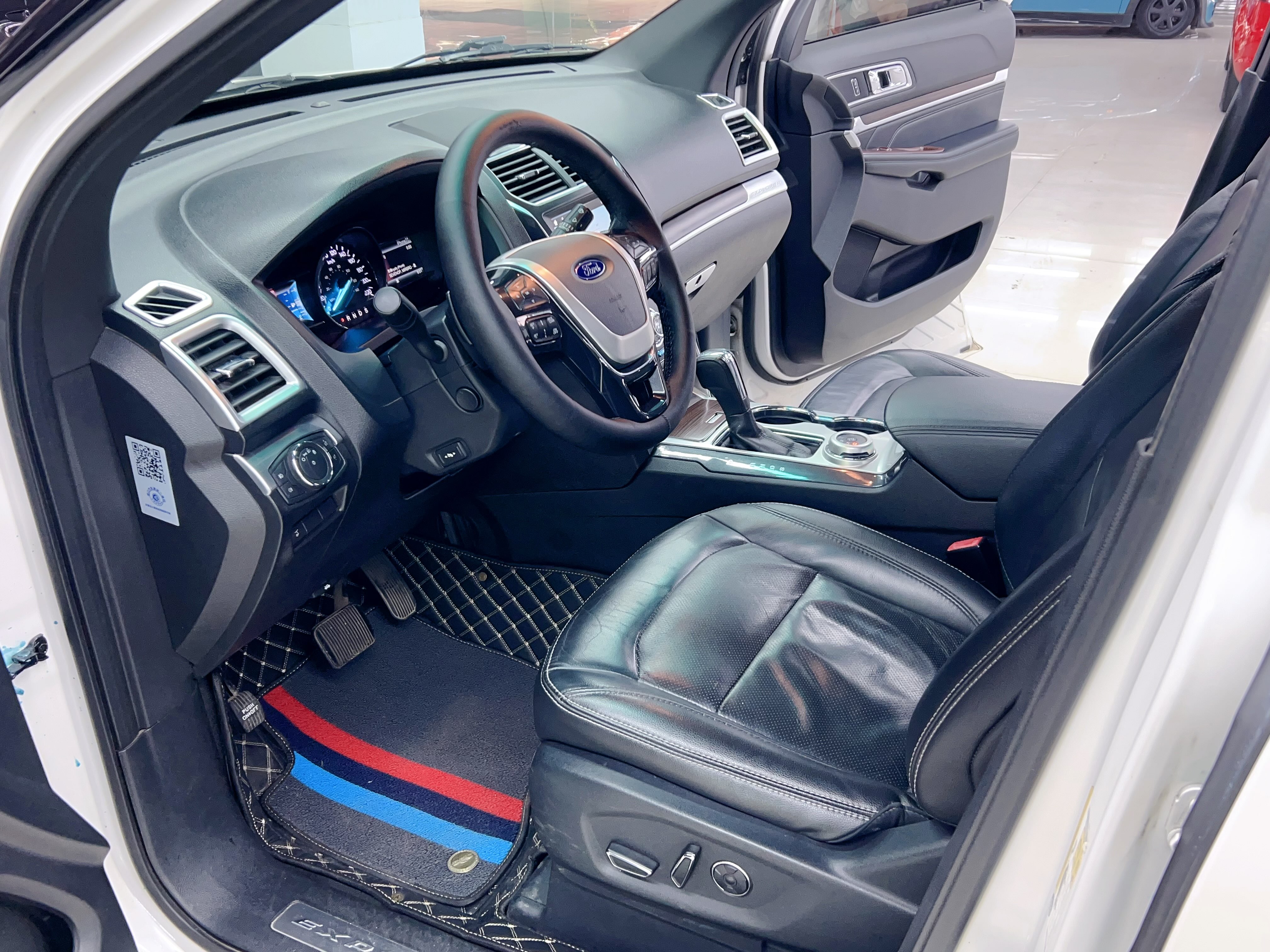 Ford Explorer (Imported) 2017 #16 Ford Explorer (Imported) 2017 صورة سيارة #16