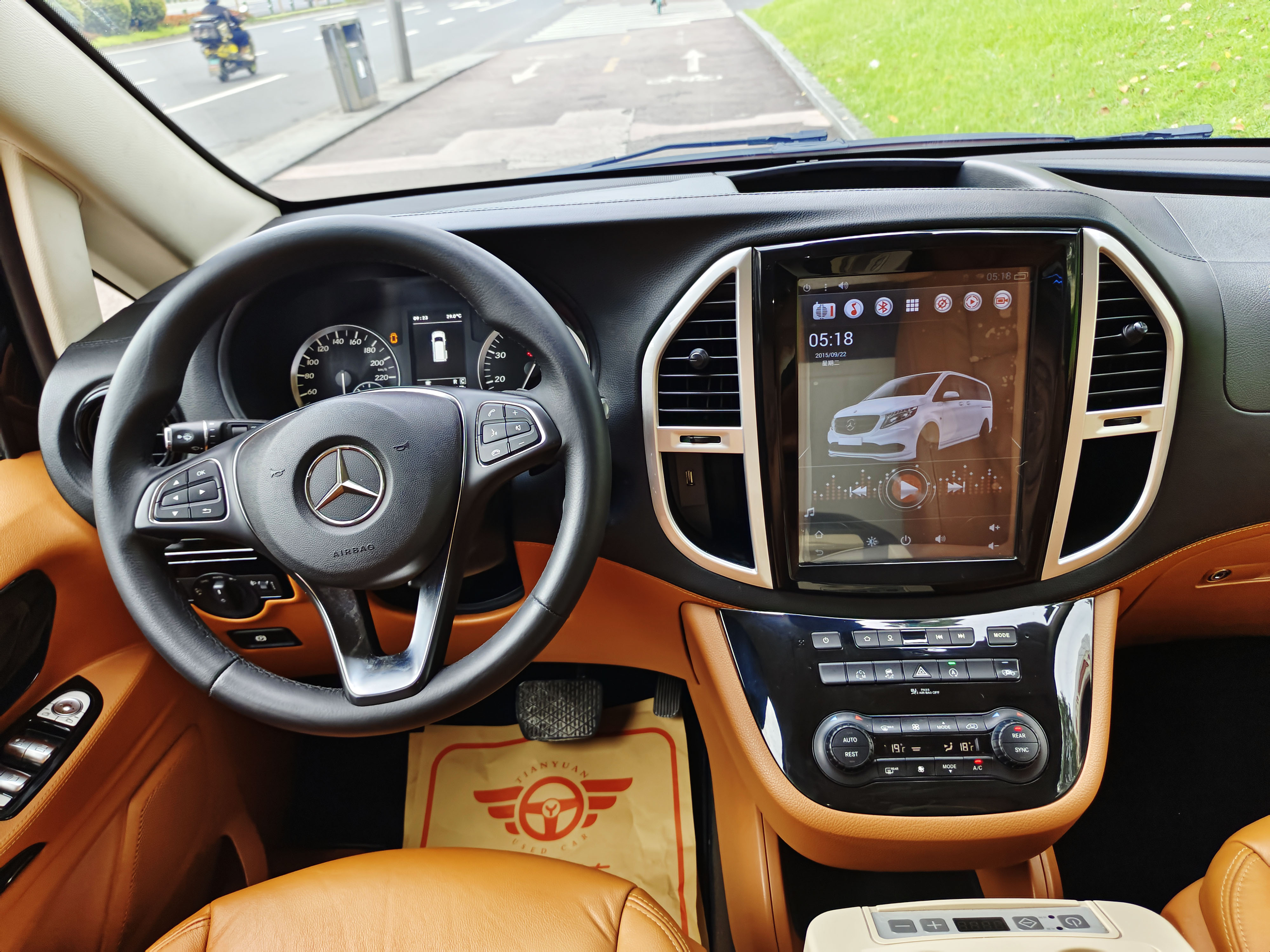 Mercedes-Benz Vito 2017 immagine di auto #16