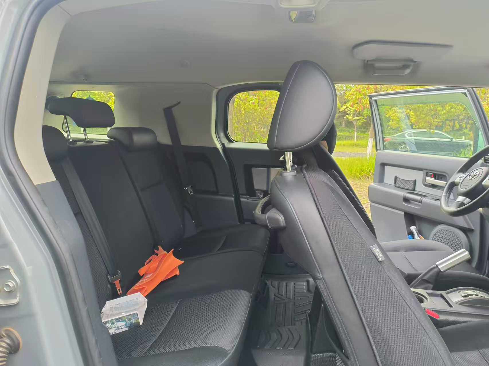 Toyota FJ Cruiser 2018 #16 Toyota FJ Cruiser 2018 car image #16