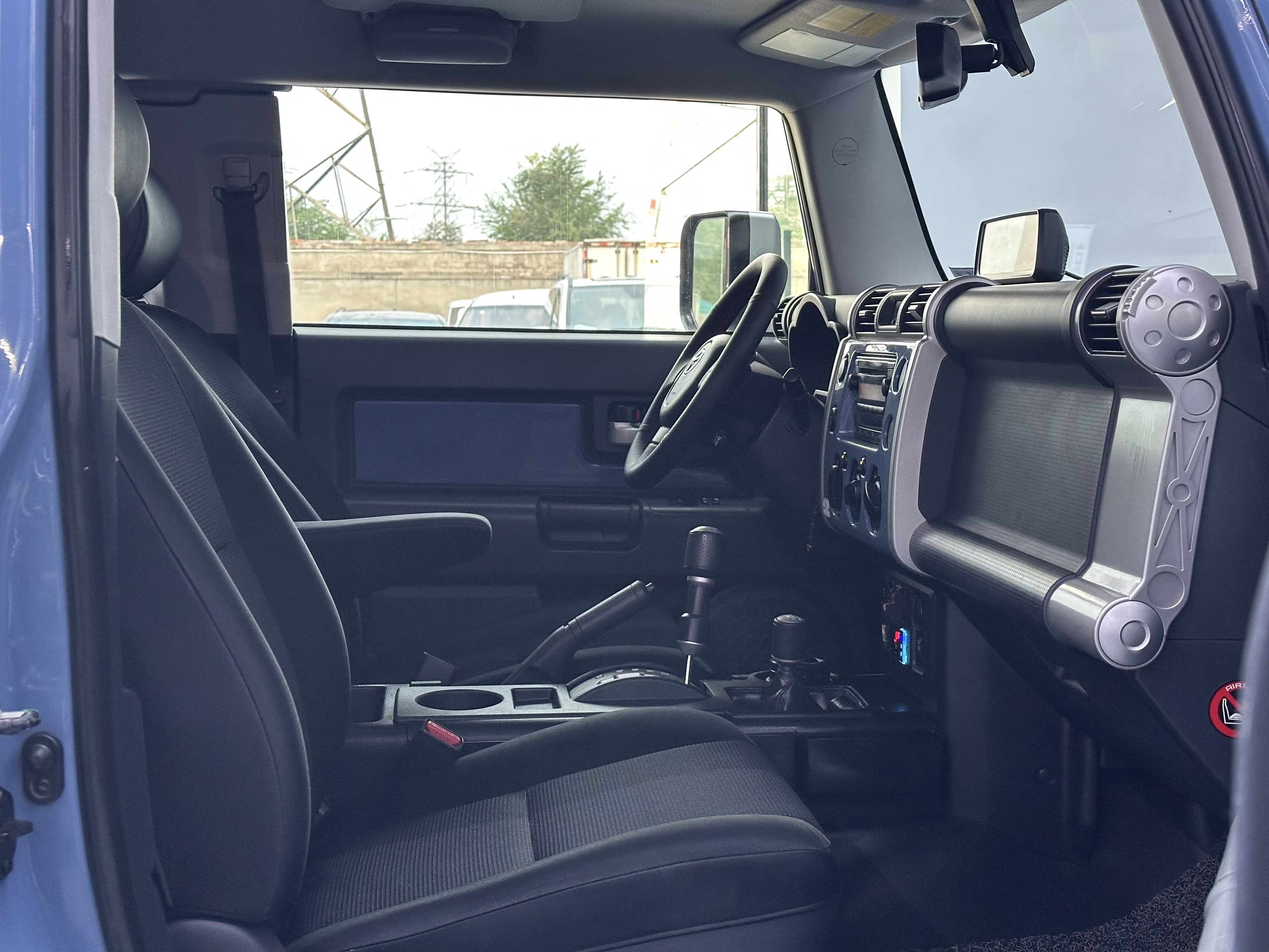 Toyota FJ Cruiser 2014 car image #16