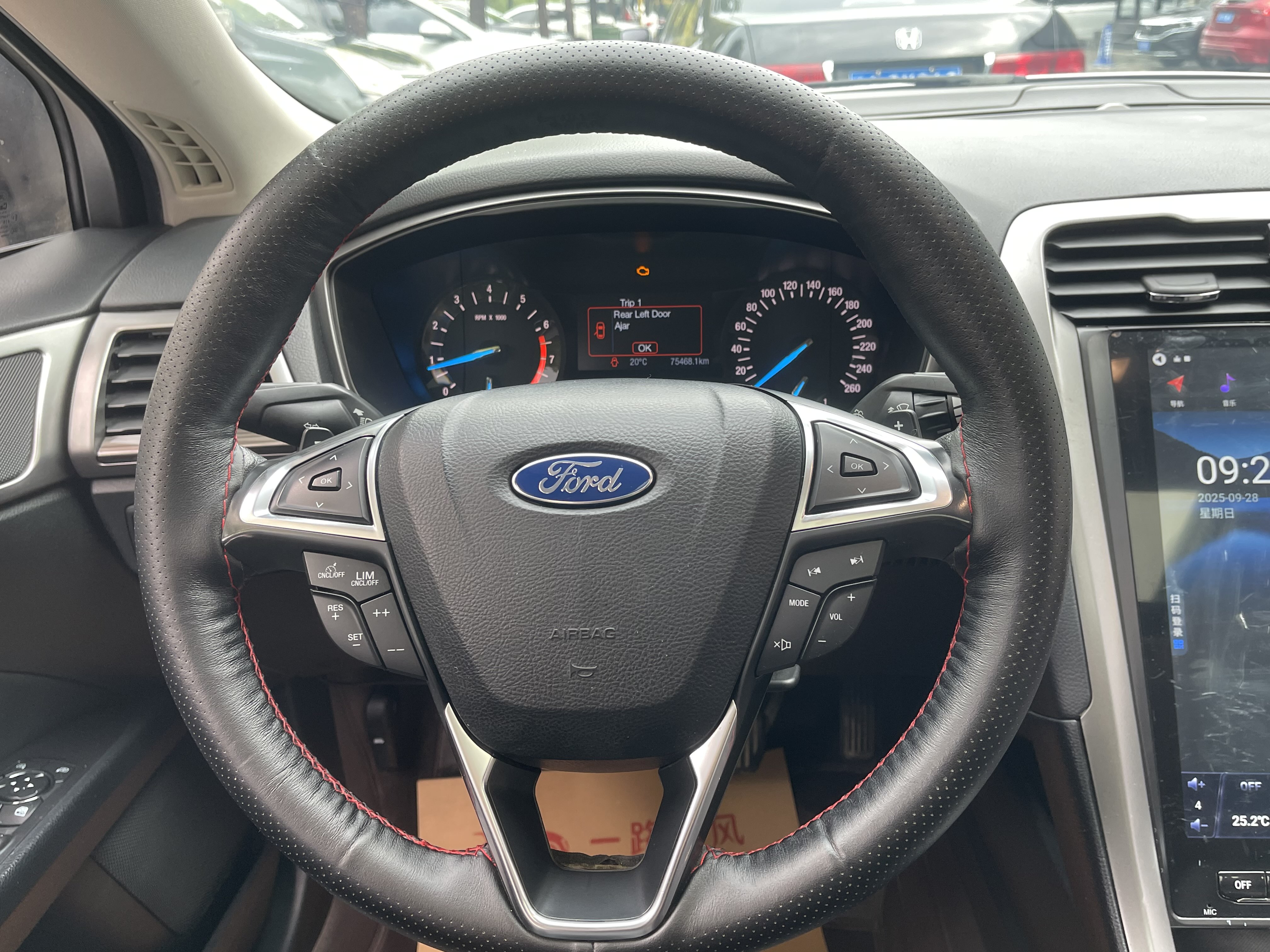 Ford Mondeo 2018 #16 Ford Mondeo 2018 car image #16