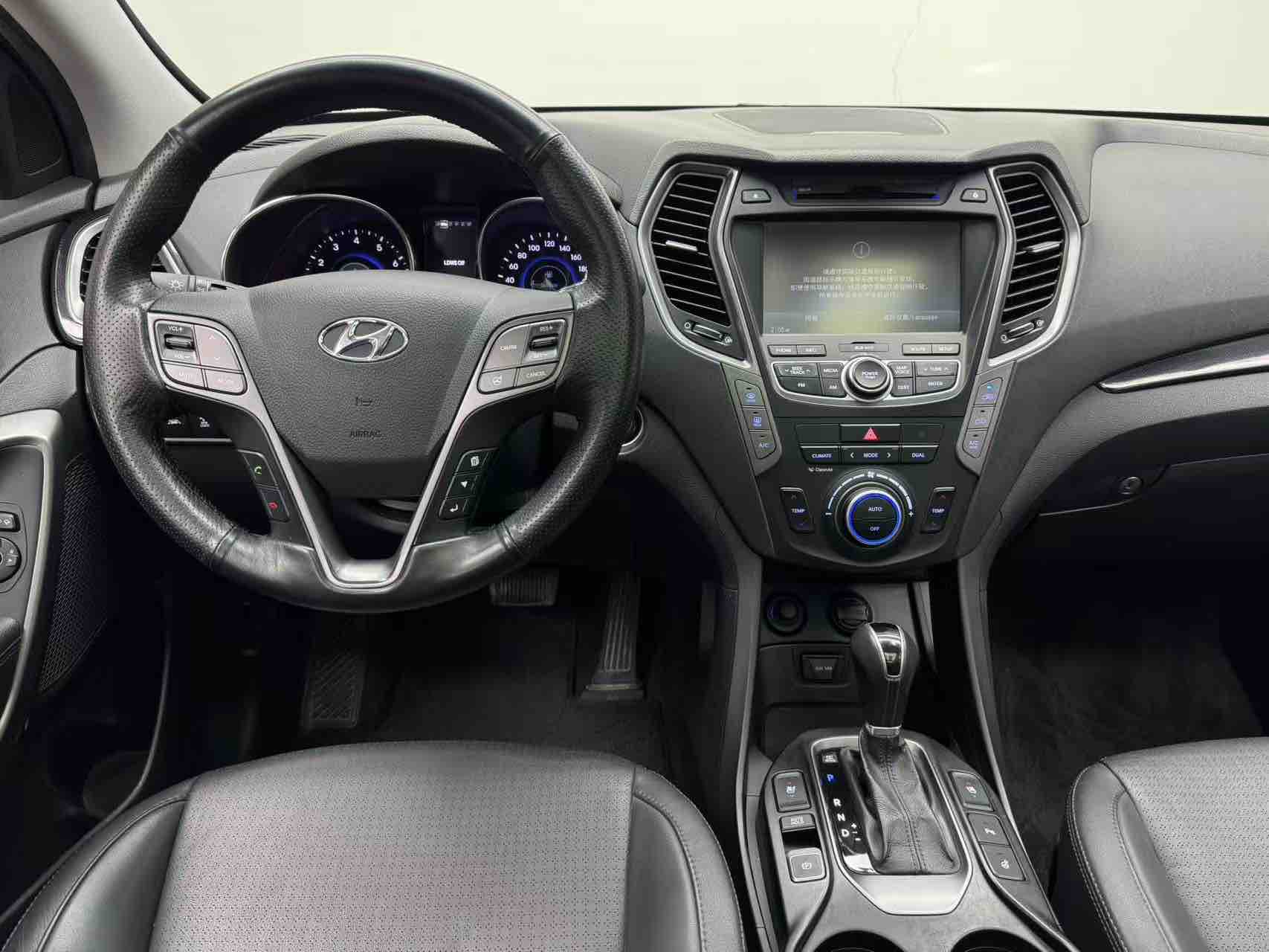 Hyundai Santa Fe (Imported) 2013 car image #16