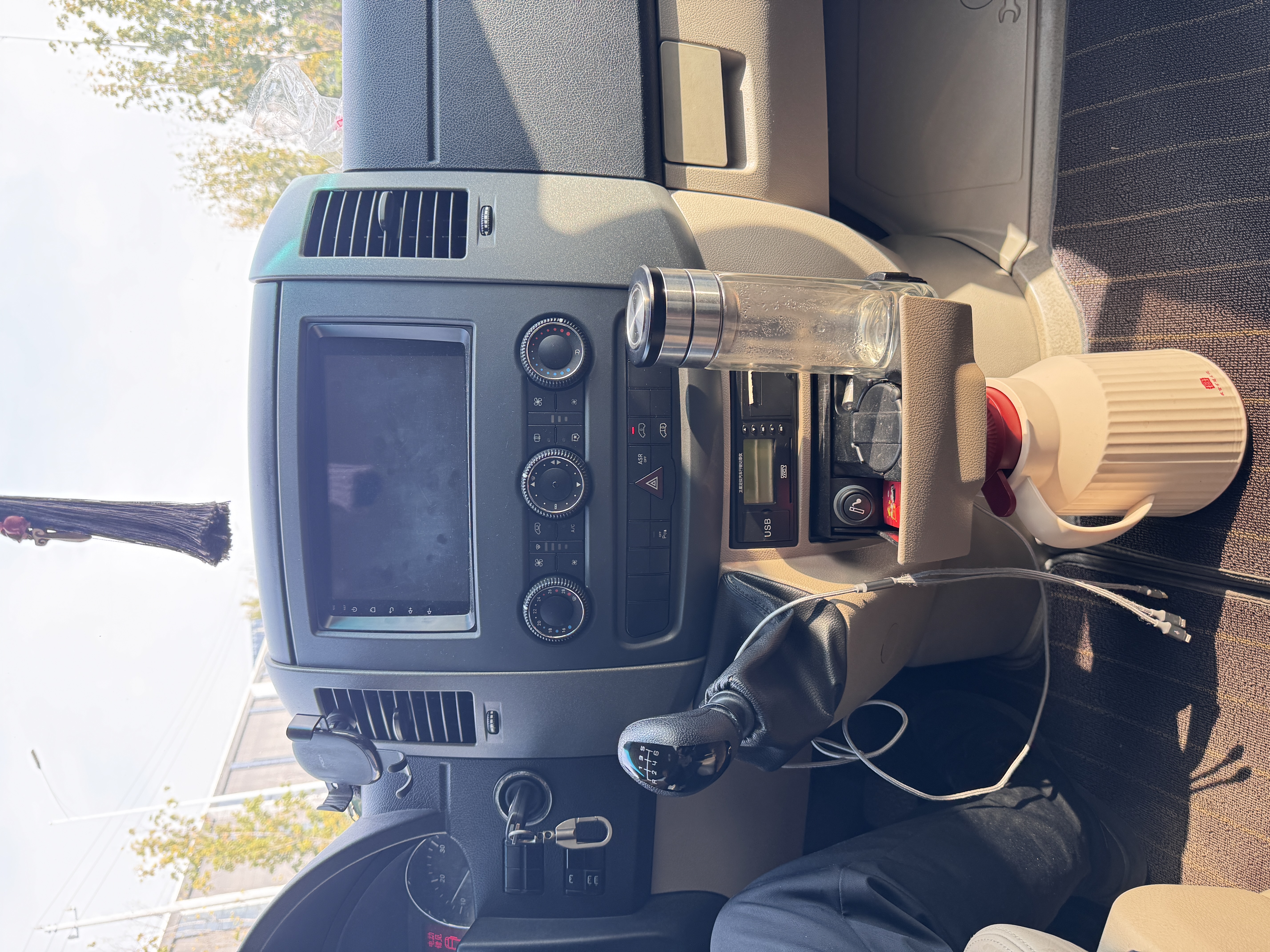 Mercedes-Benz Sprinter 2013 car image #16