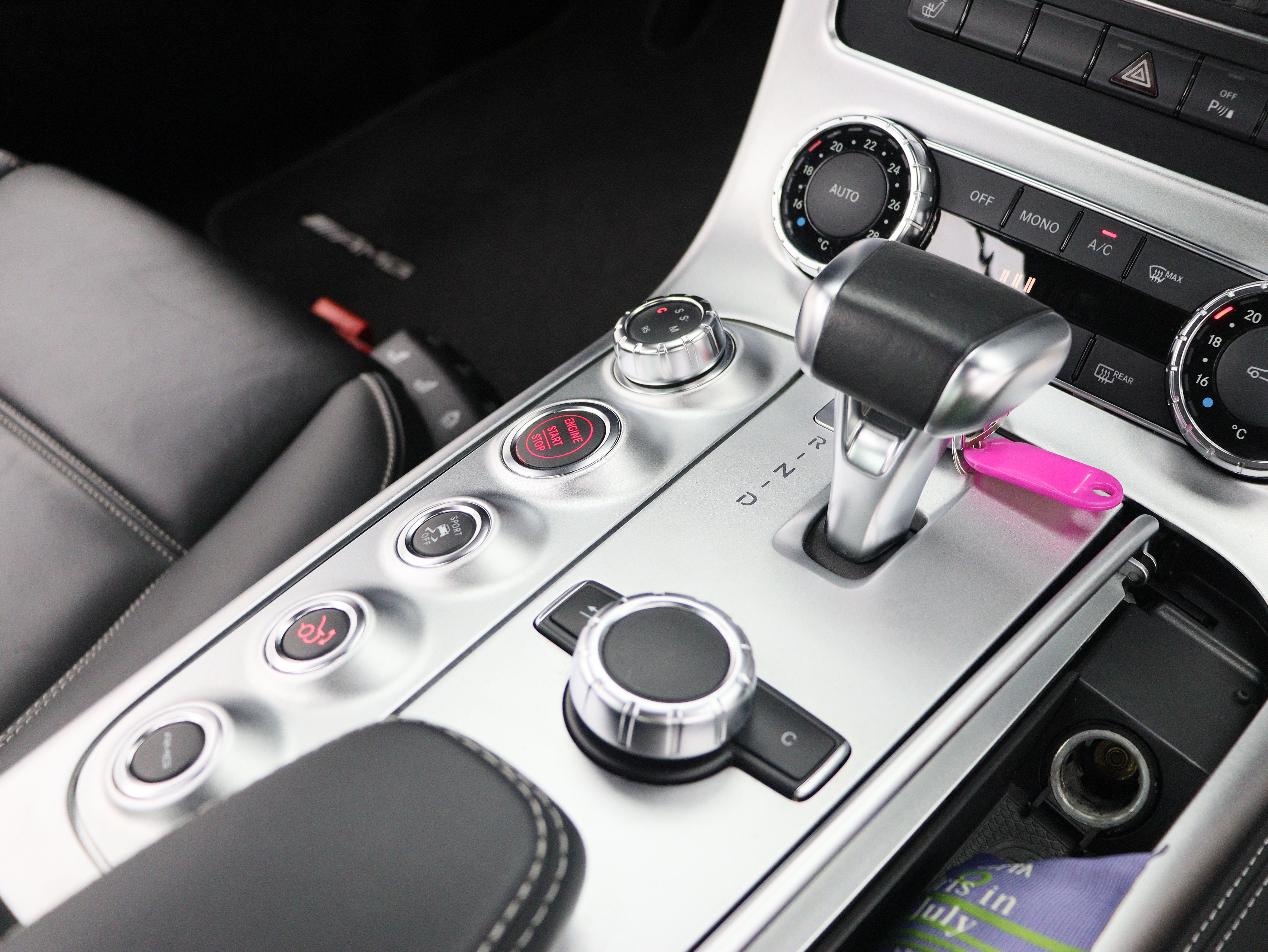 Mercedes-Benz SLS AMG 2013 #16 Mercedes-Benz SLS AMG 2013 изображение автомобиля #16