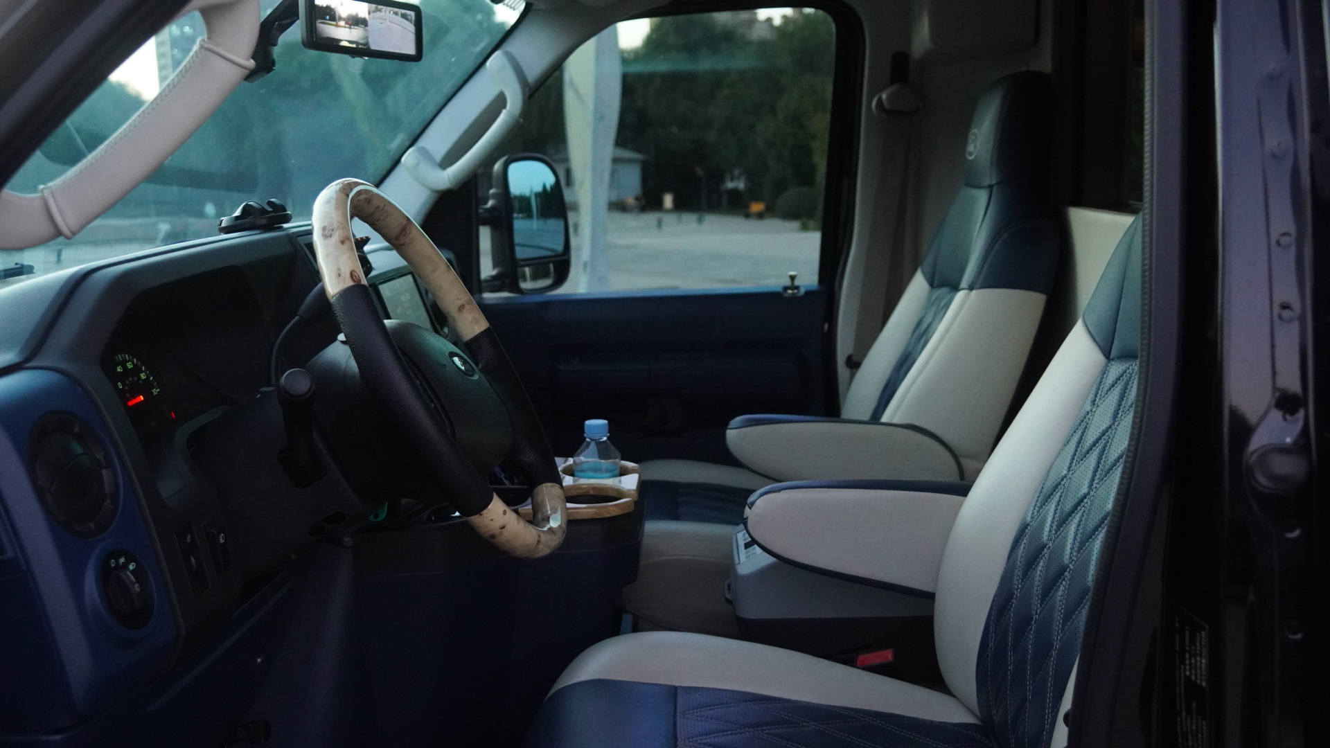 Ford E350 2015 #16 Ford E350 2015 car image #16