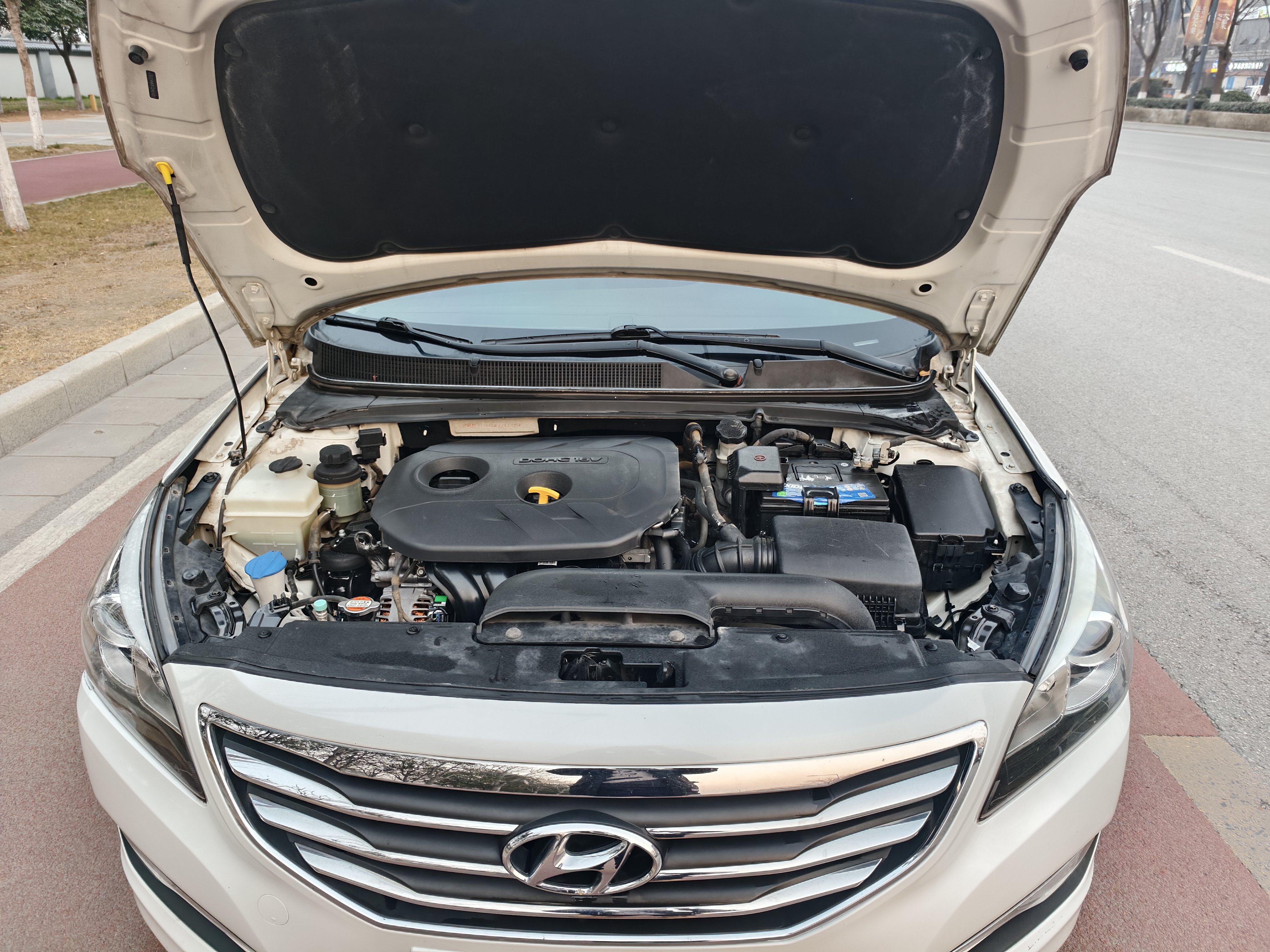 Hyundai Mistra 2015 #16 Hyundai Mistra 2015 car image #16