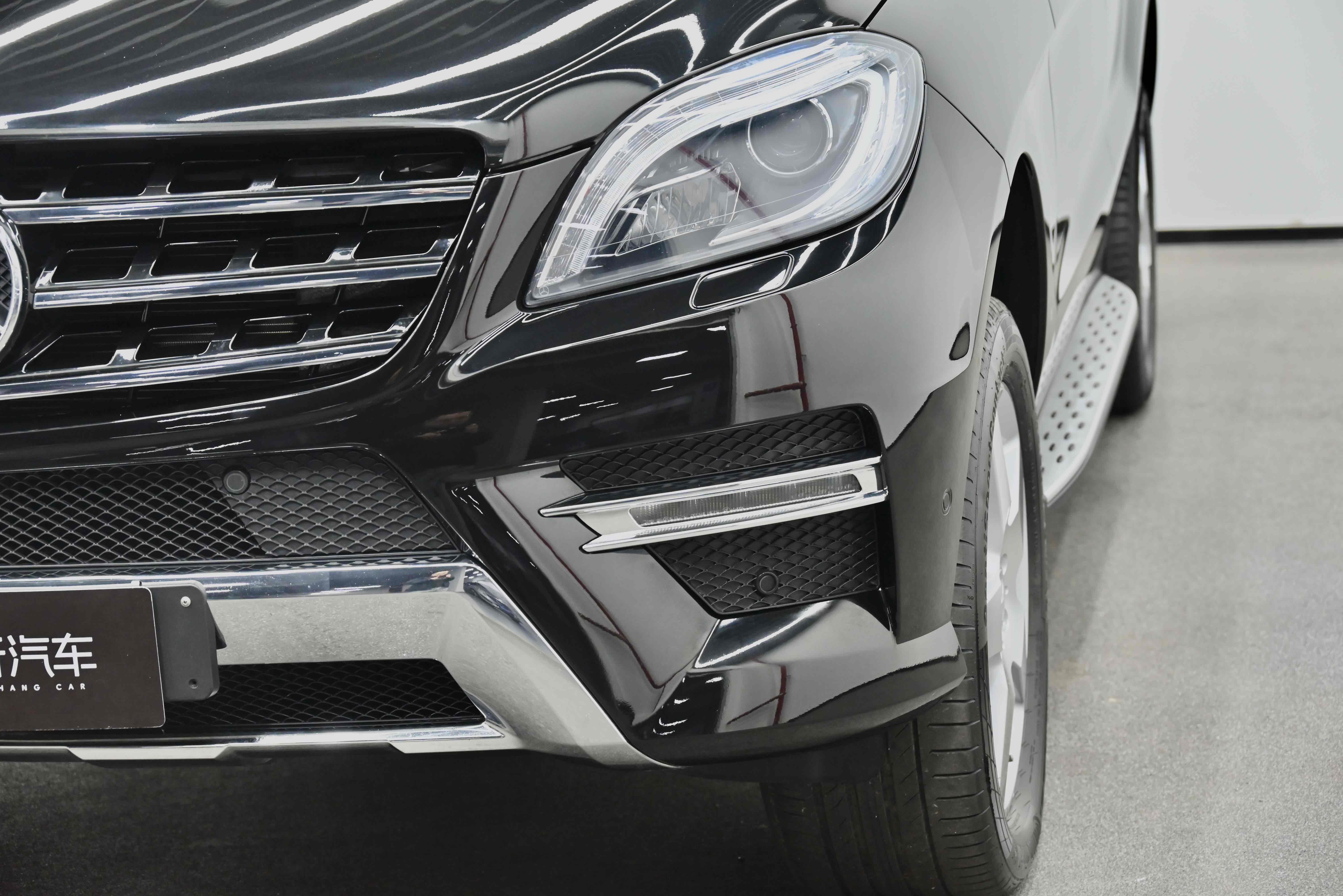 Mercedes-Benz M Class 2014 car image #16