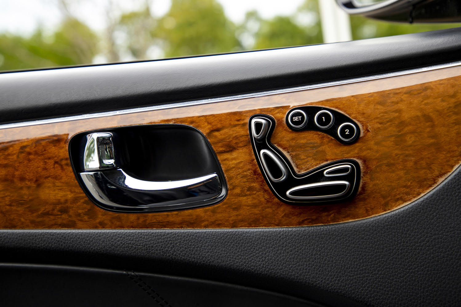 Hyundai Equus 2012 صورة سيارة #16