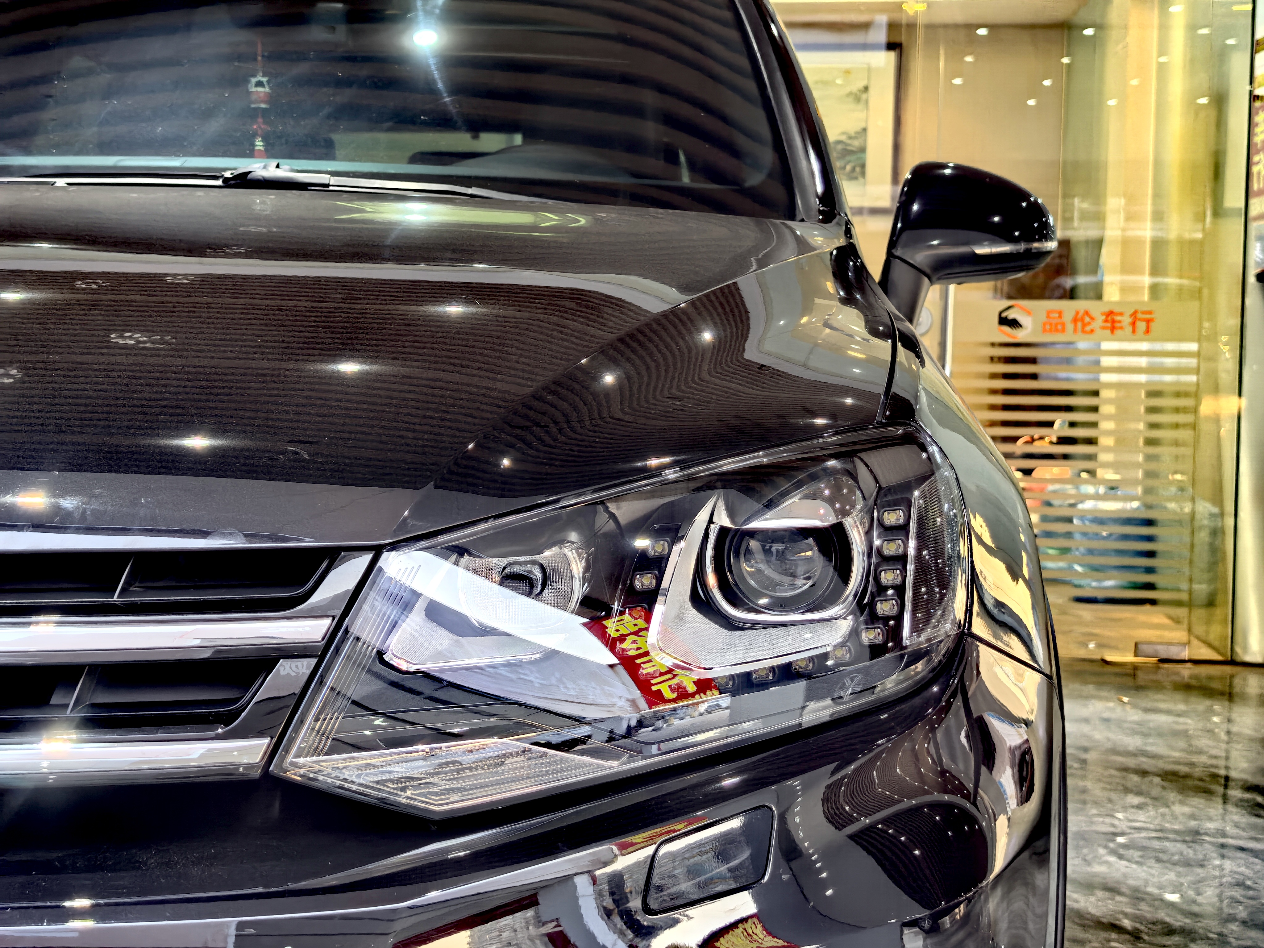 Volkswagen Touareg 2014 car image #16