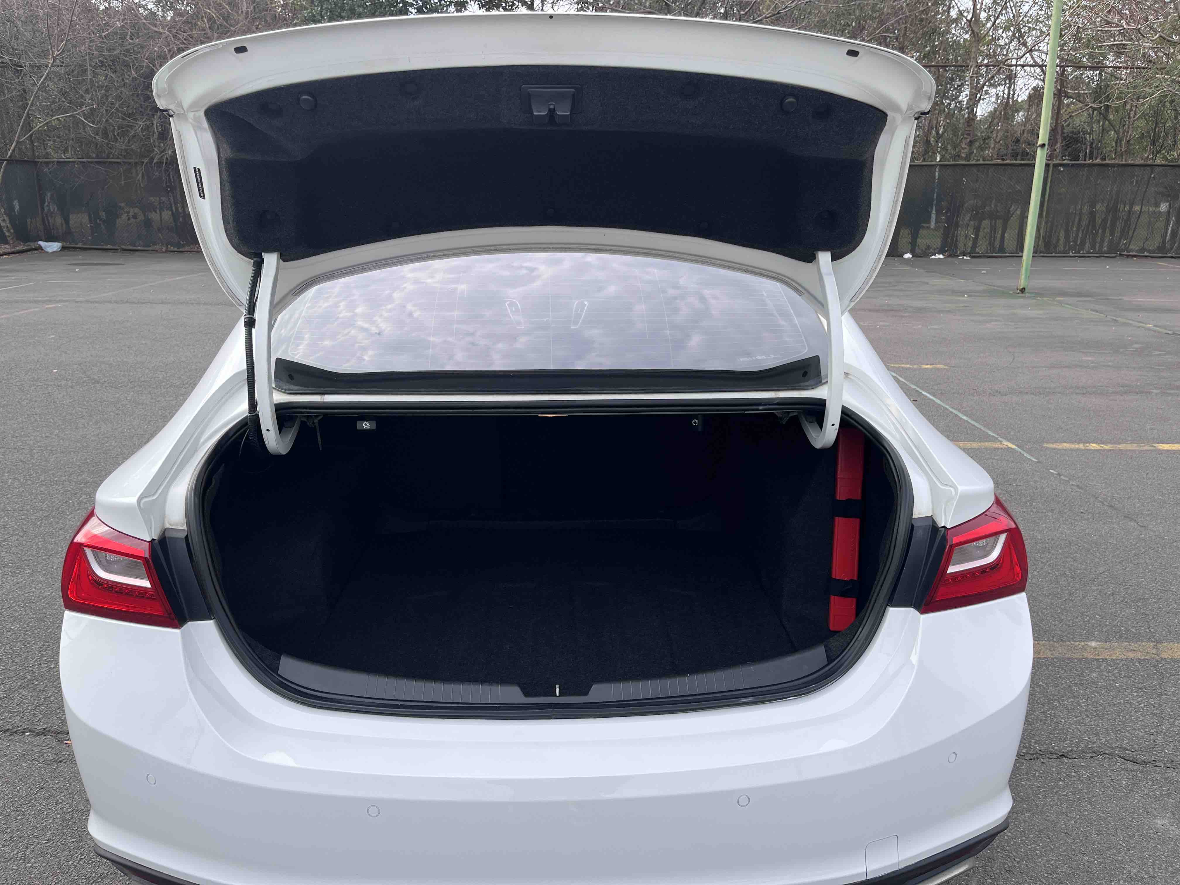 Chevrolet Malibu XL 2017 immagine di auto #16