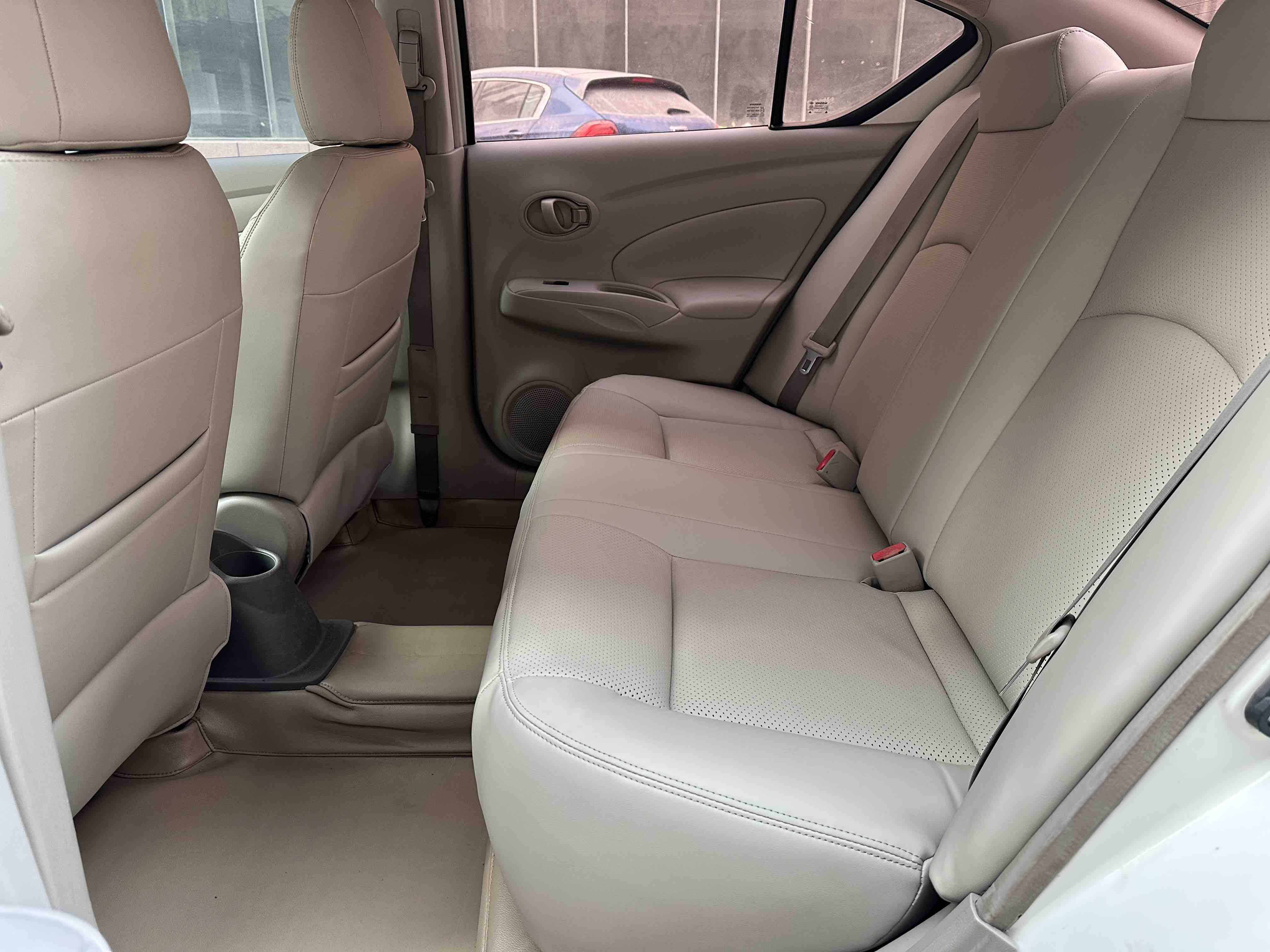 Nissan Sunny 2013 #16 Nissan Sunny 2013 car image #16
