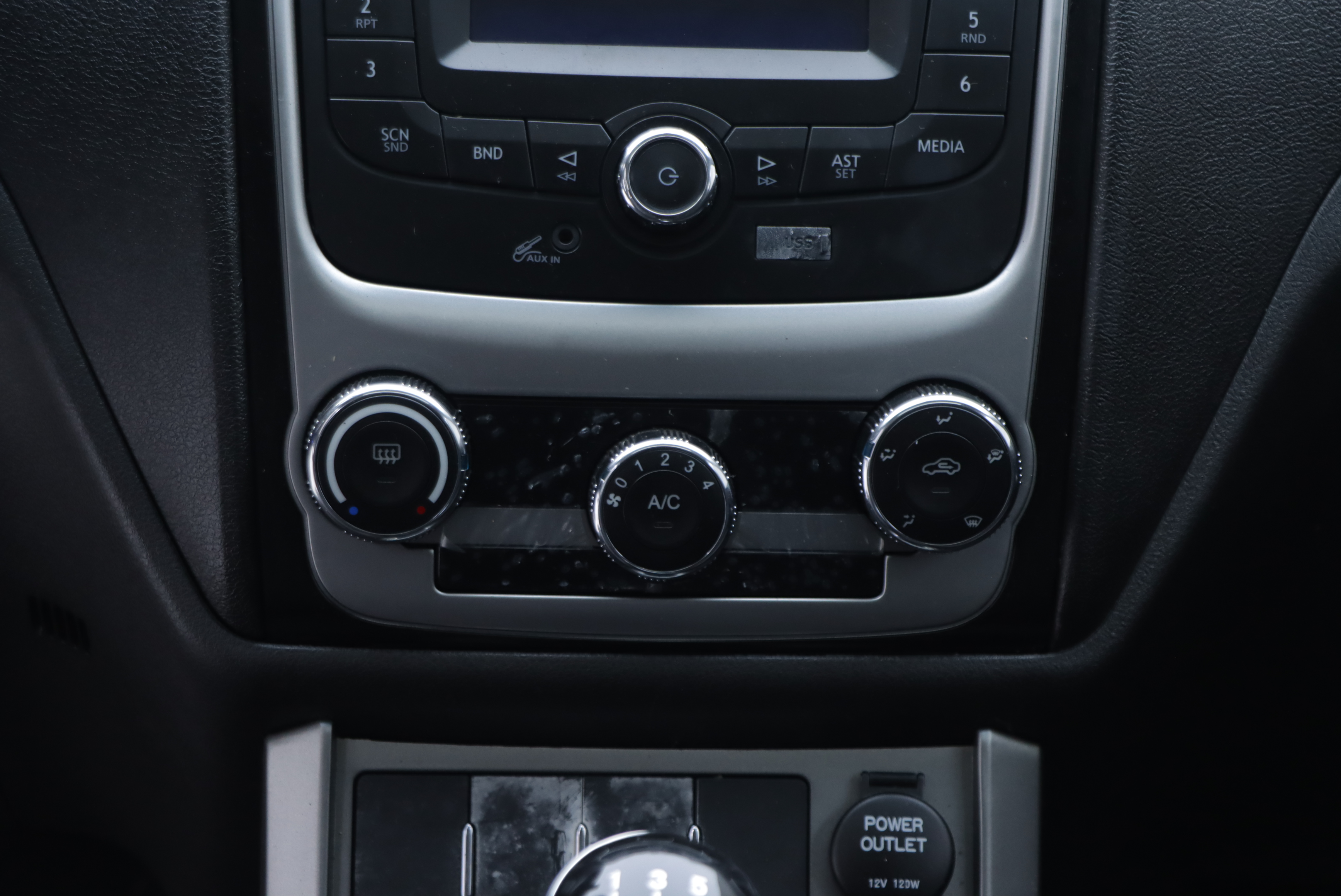 GEELY Emgrand Classic 2014 car image #16