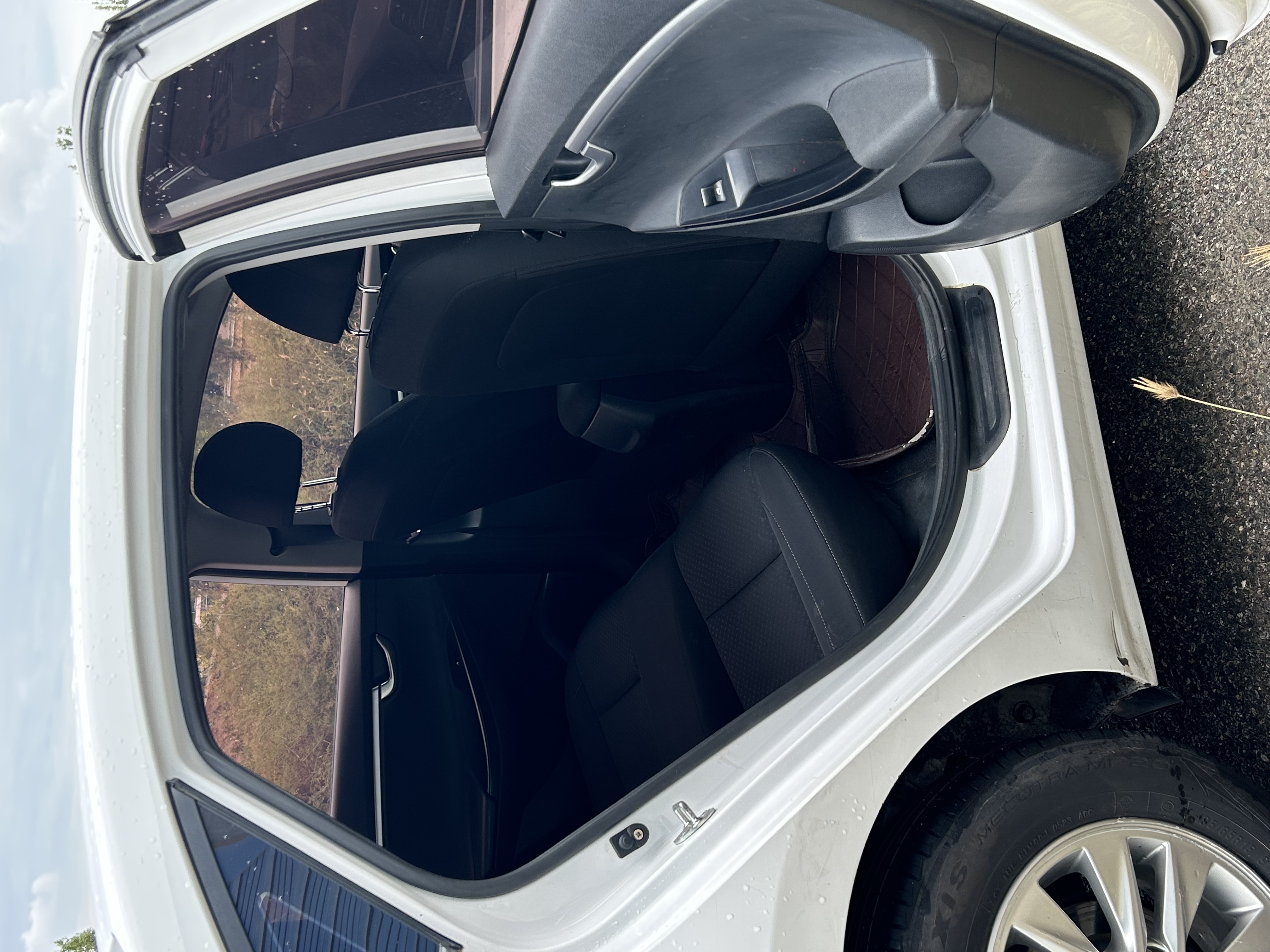 Hyundai Elantra HD 2017 immagine di auto #16