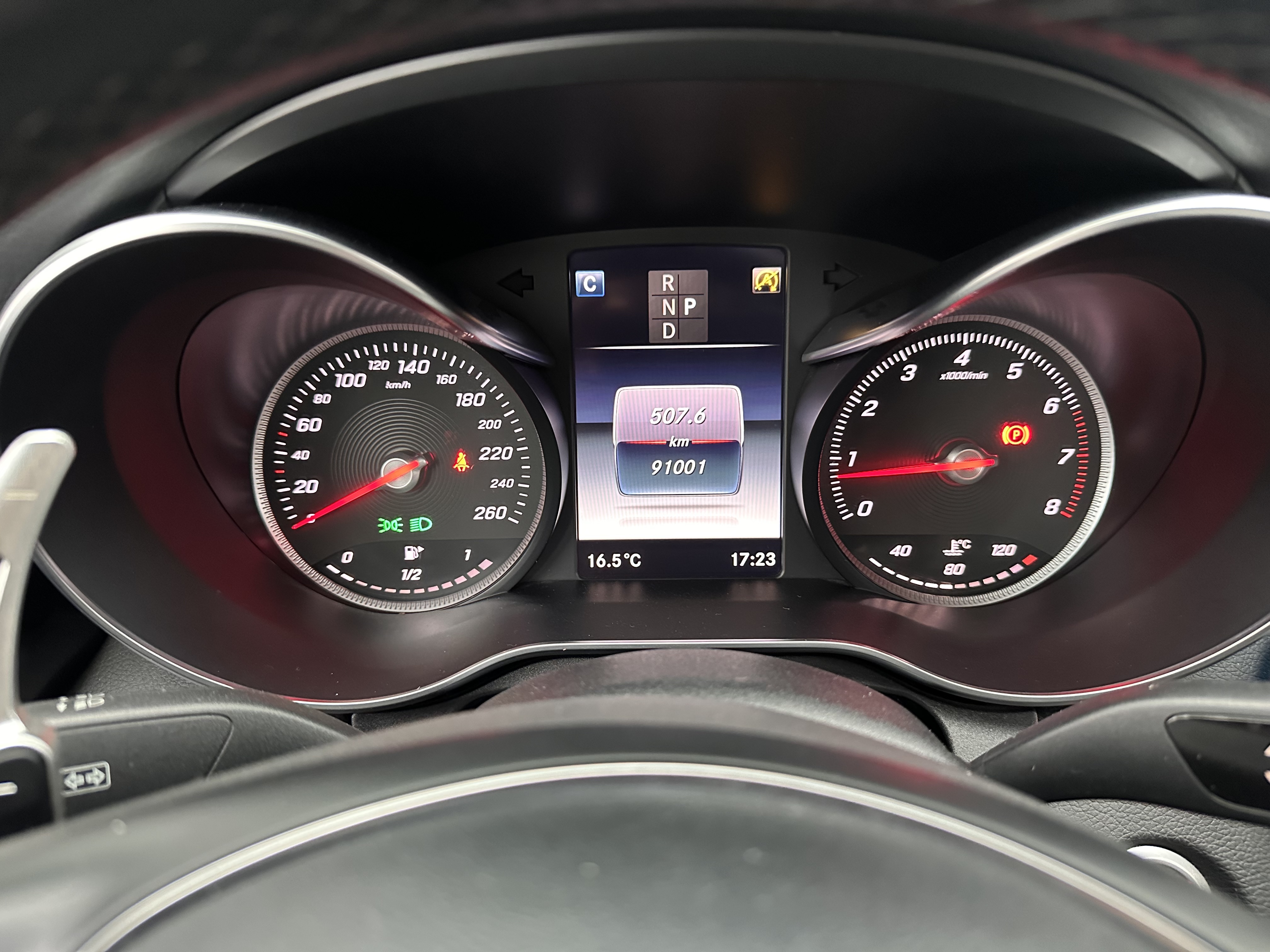 Mercedes-Benz C Class 2017 car image #16