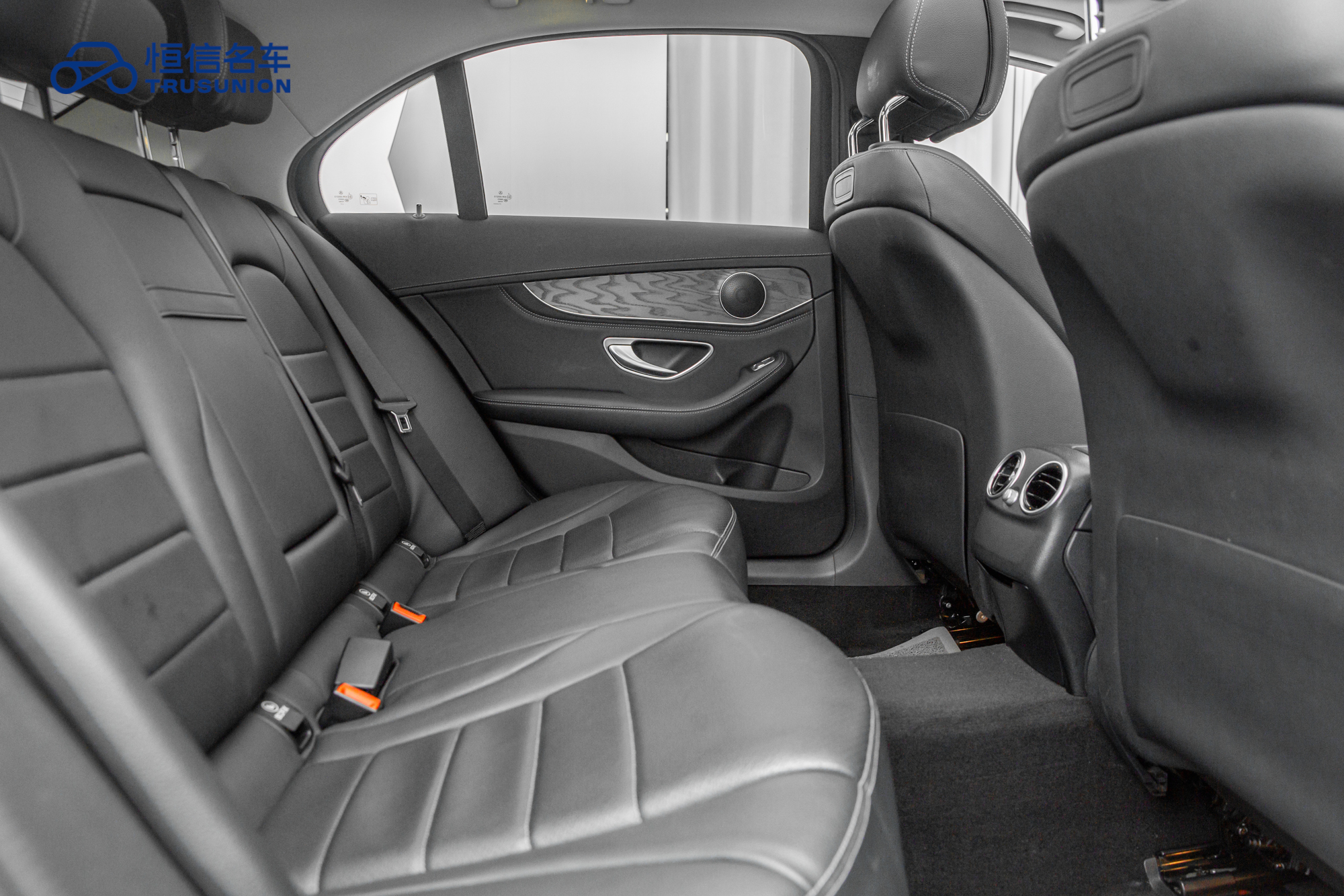 Mercedes-Benz C Class 2017 #16 Mercedes-Benz C Class 2017 car image #16