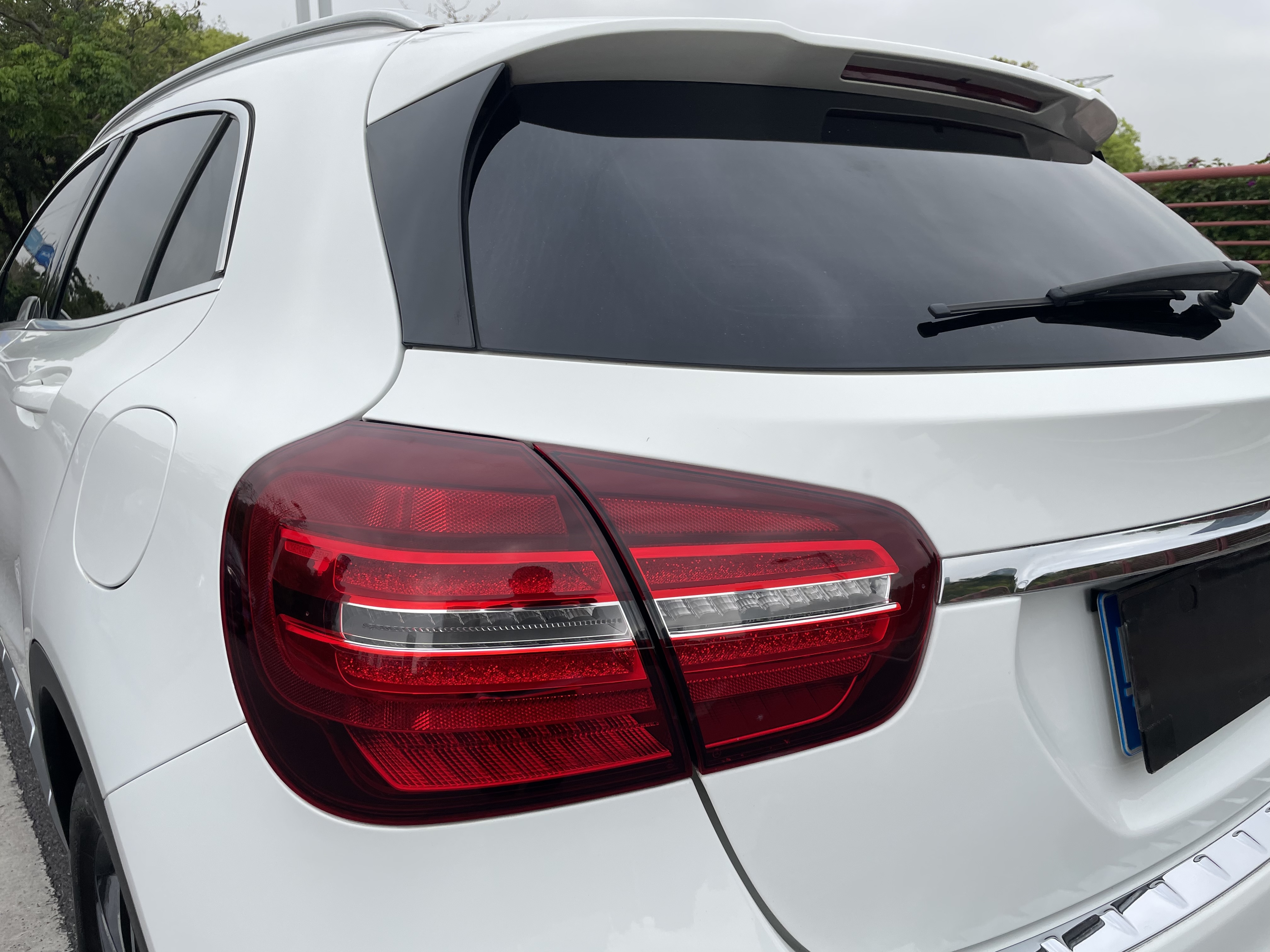 Mercedes-Benz GLA Class 2017 car image #16