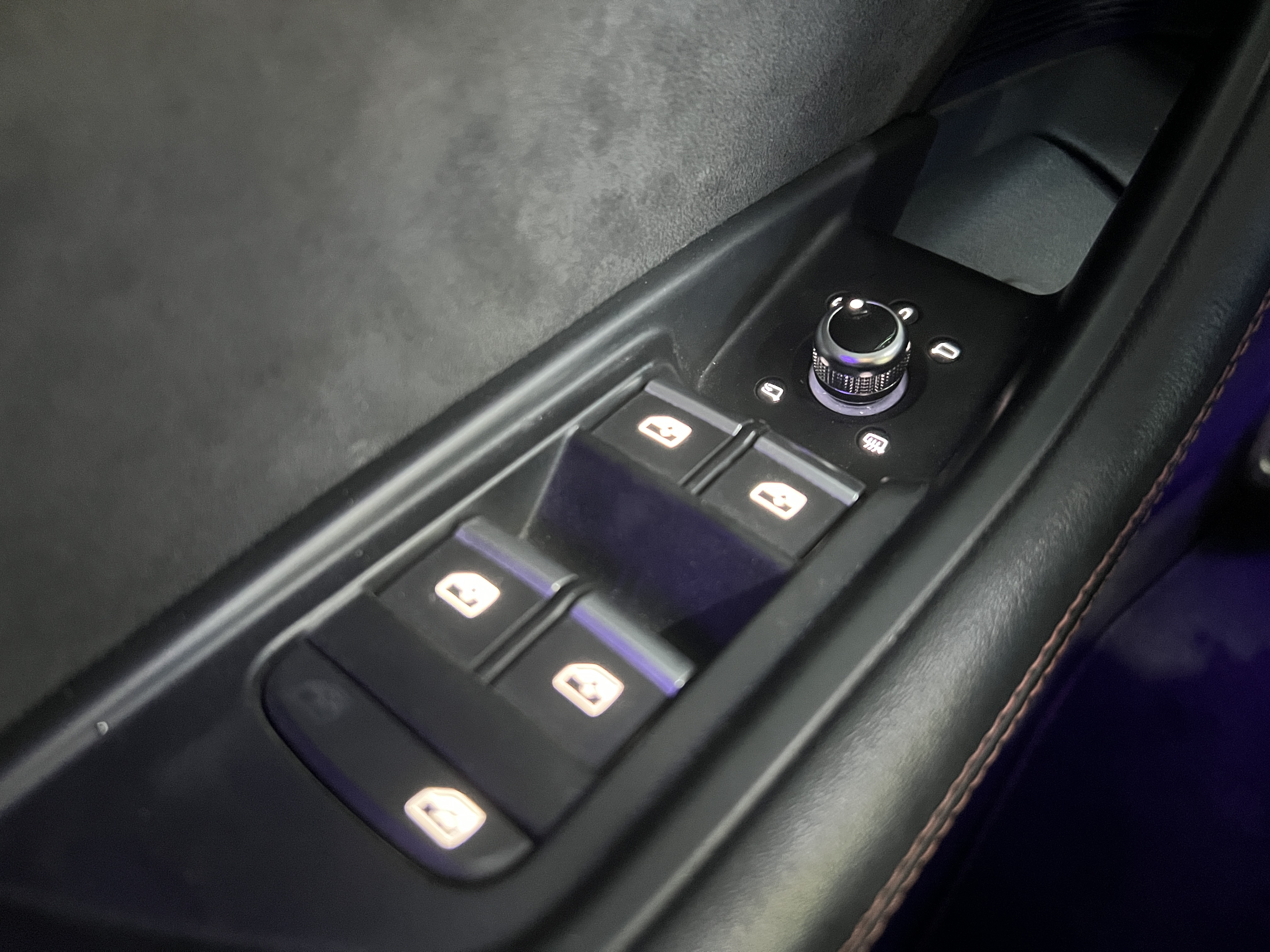 Audi S5 2019 car image #16