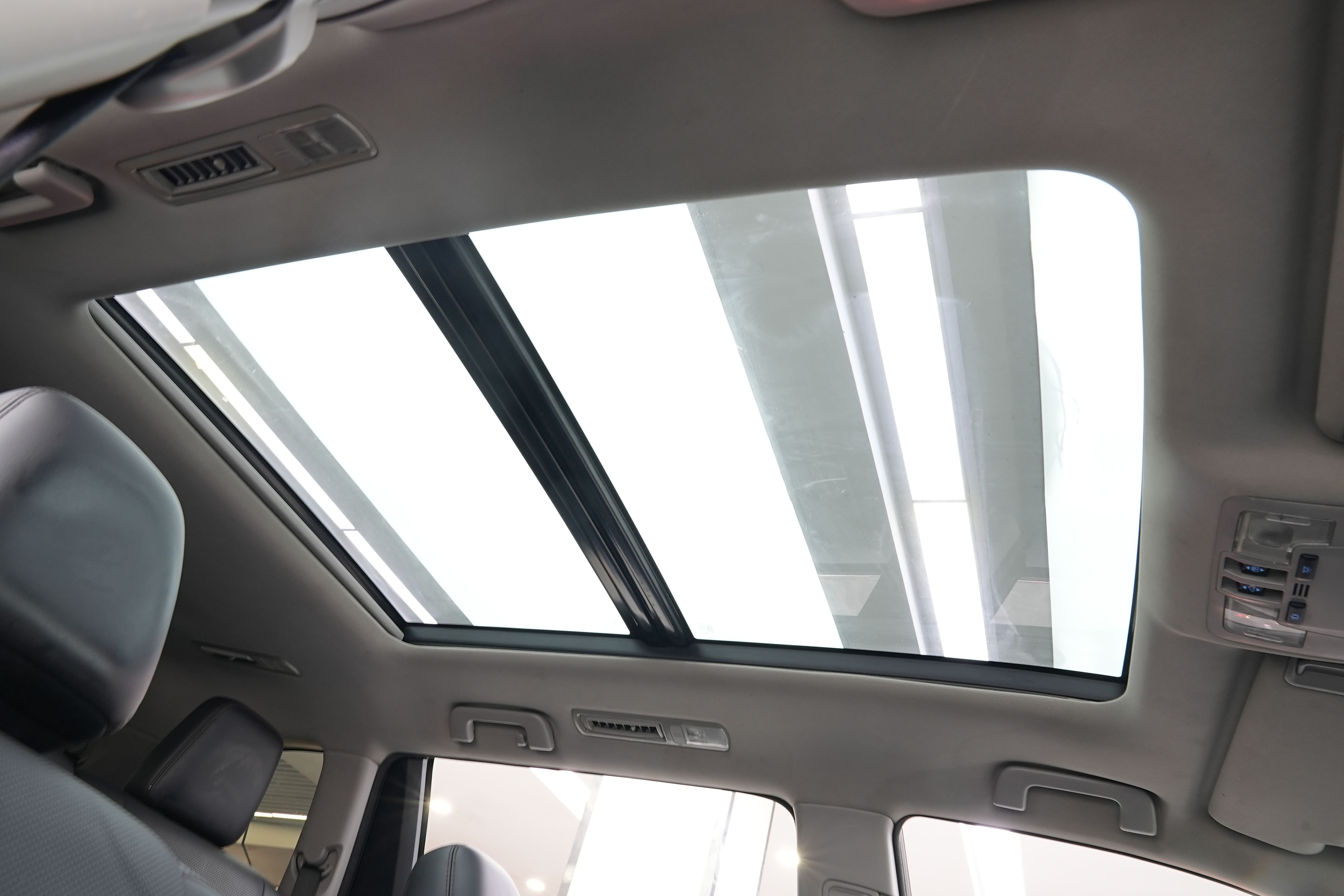 Toyota Highlander 2017 #16 Toyota Highlander 2017 car image #16