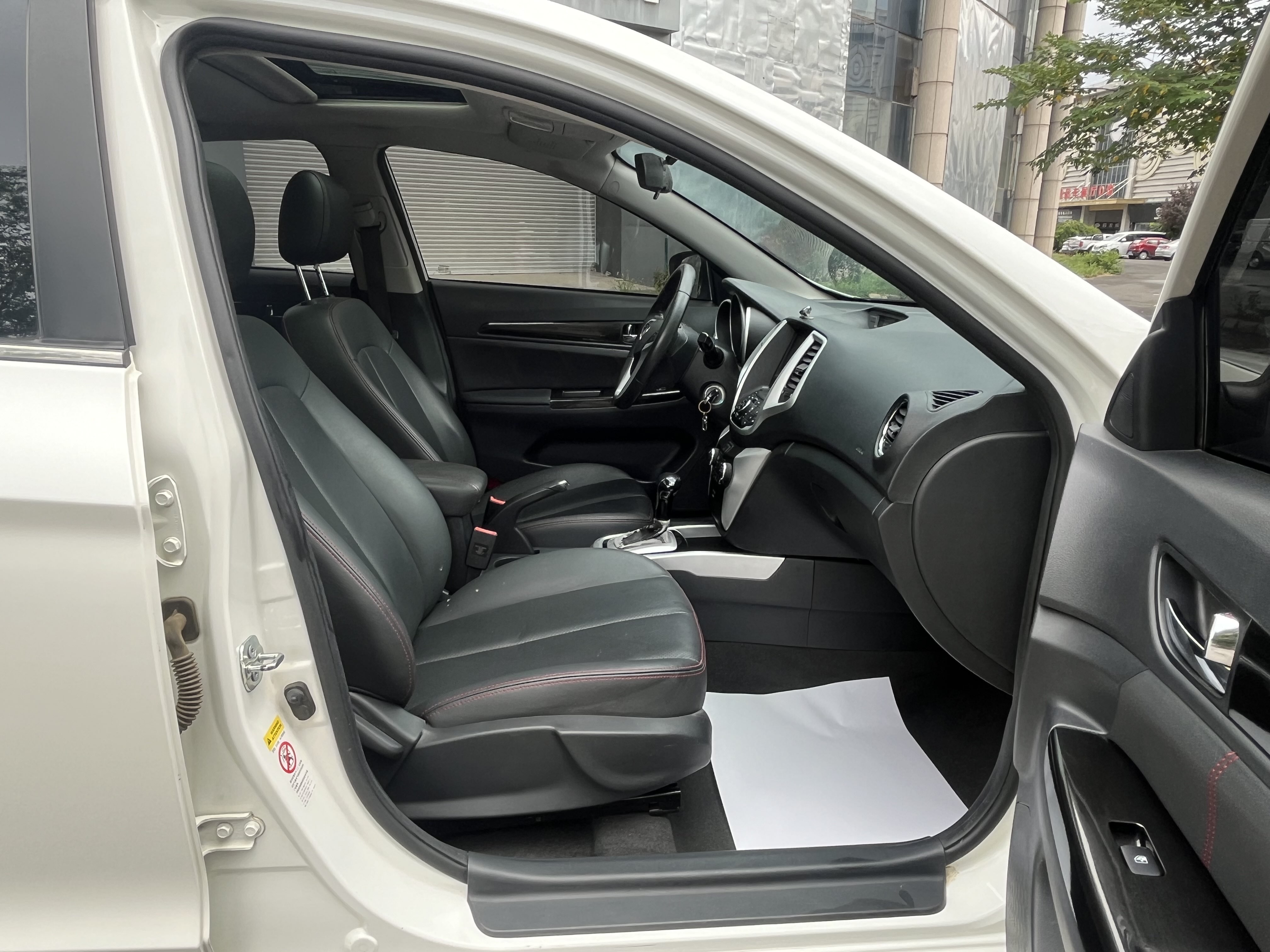 Changan Eado EV 2015 car image #16